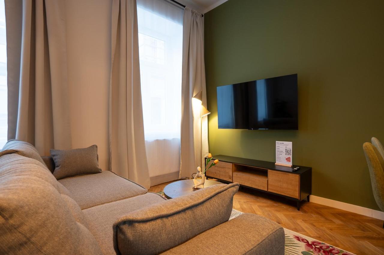 Brand New 2-room Vienna