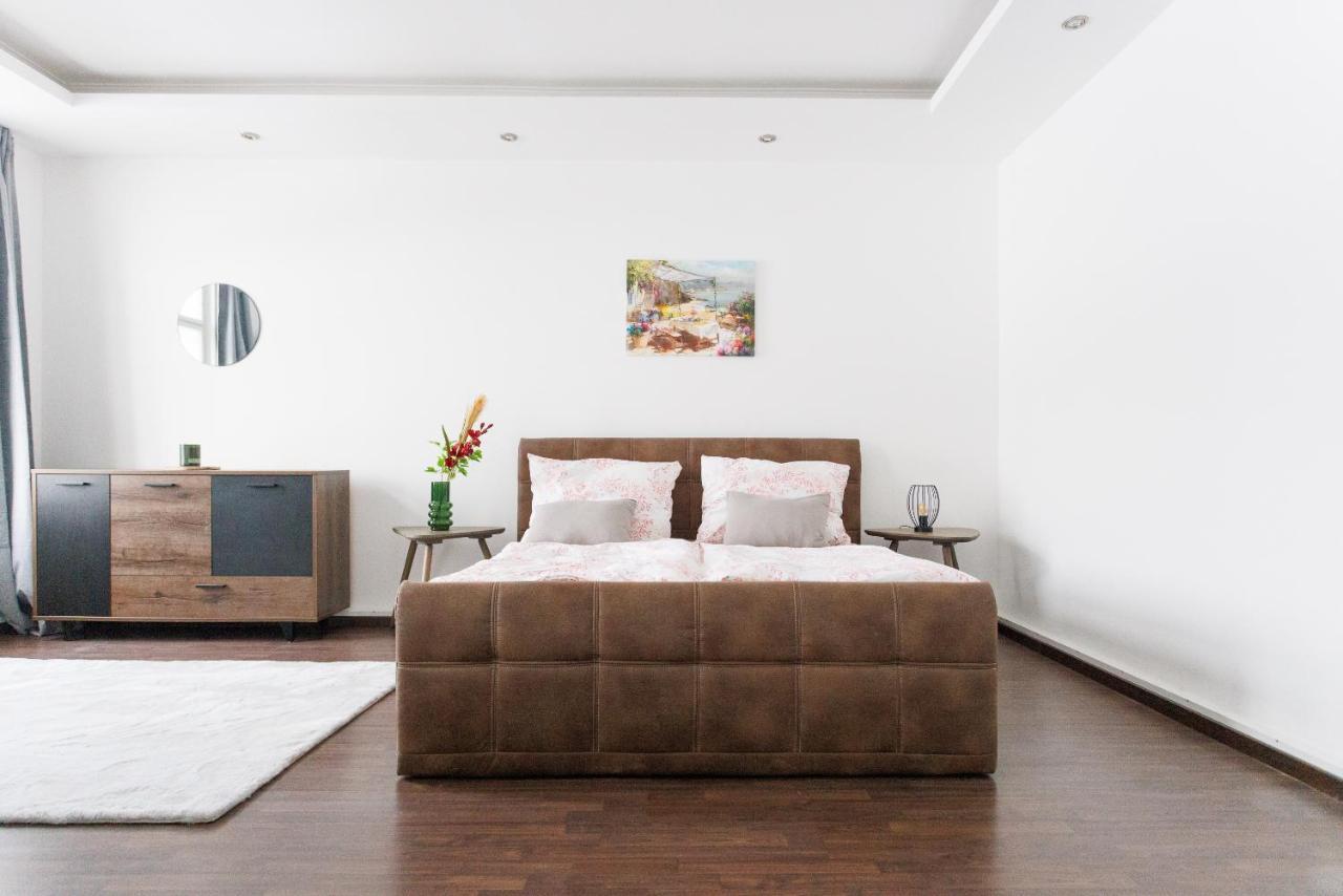 Apartment Central, Modern, Big *