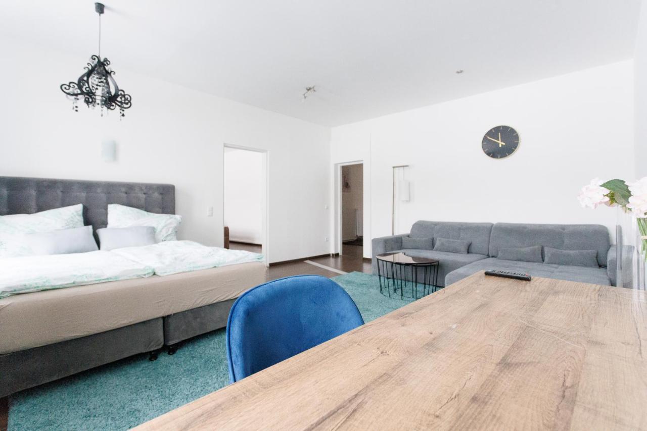 Apartment Central, Modern, Big