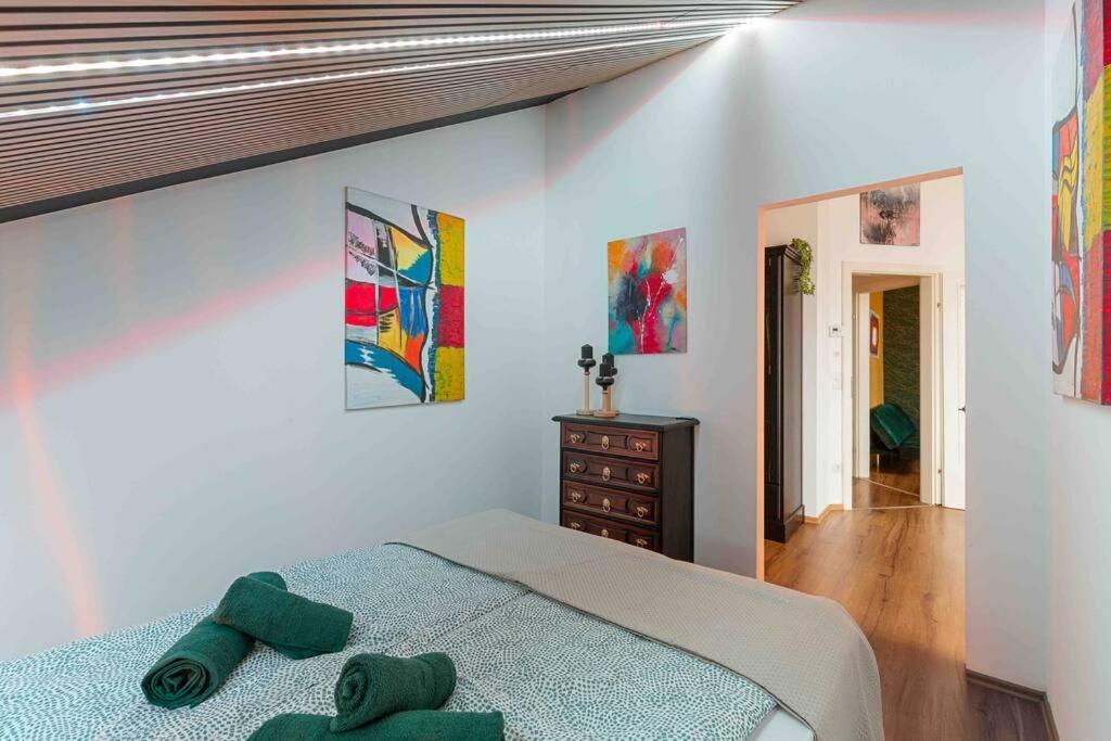 Apartment „royal Loft View“ Rooftop Naehe Stadtzentrum Vienna