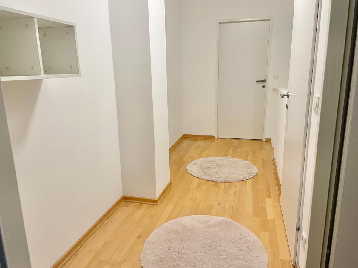 90 M2 Maisonette With Free Parking * Vienna