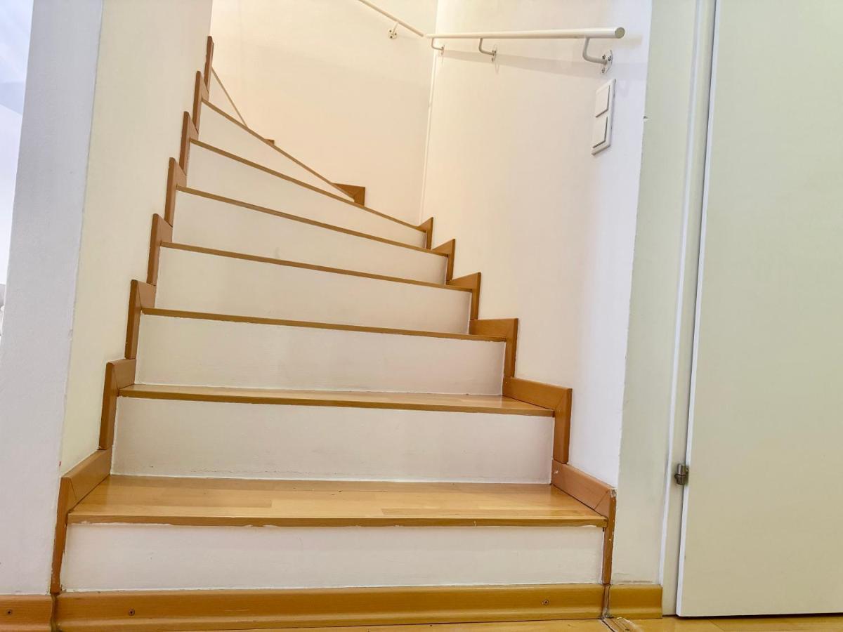 90 M2 Maisonette With Free Parking * Vienna