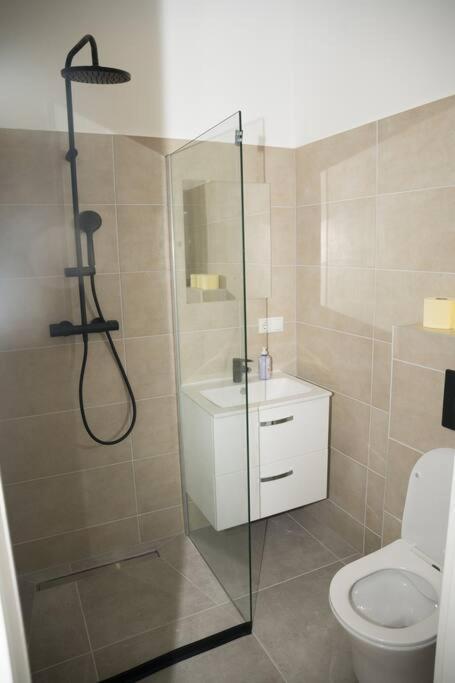Rrooms Smart A Apartment *