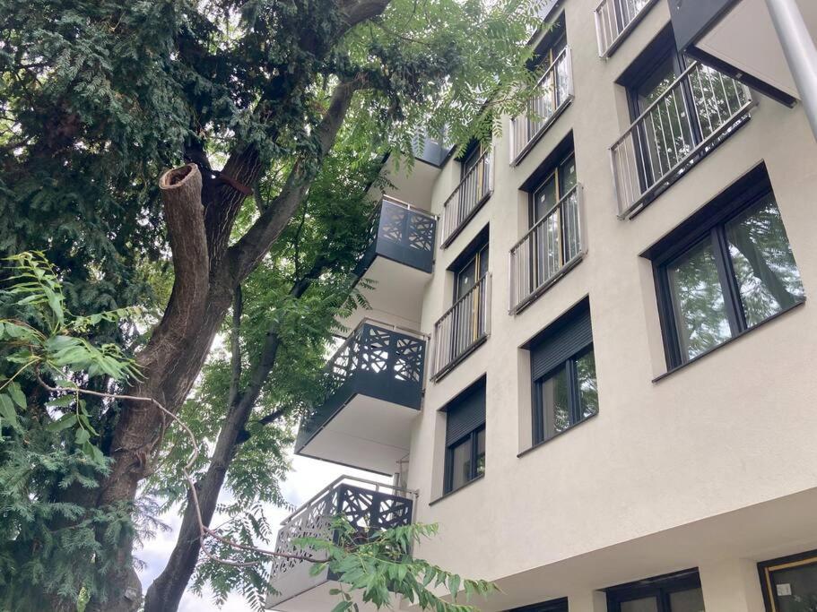 Apartment Top Apartment* Panoramic View* Sensible Balcony*