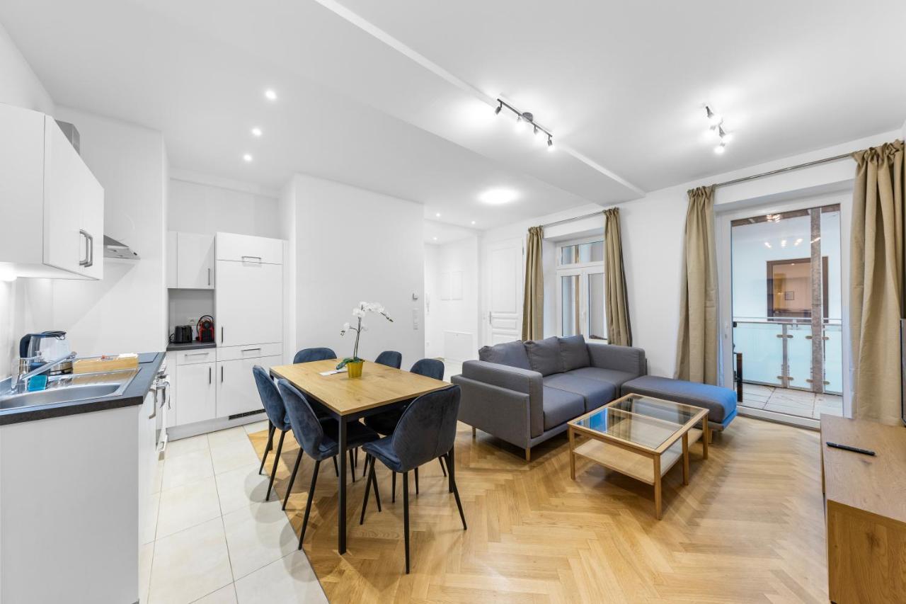 Chic Residences #king #brand New# Apartment