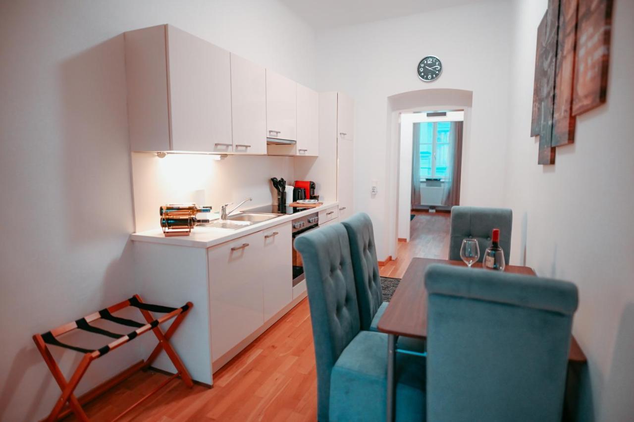 4 Apartment