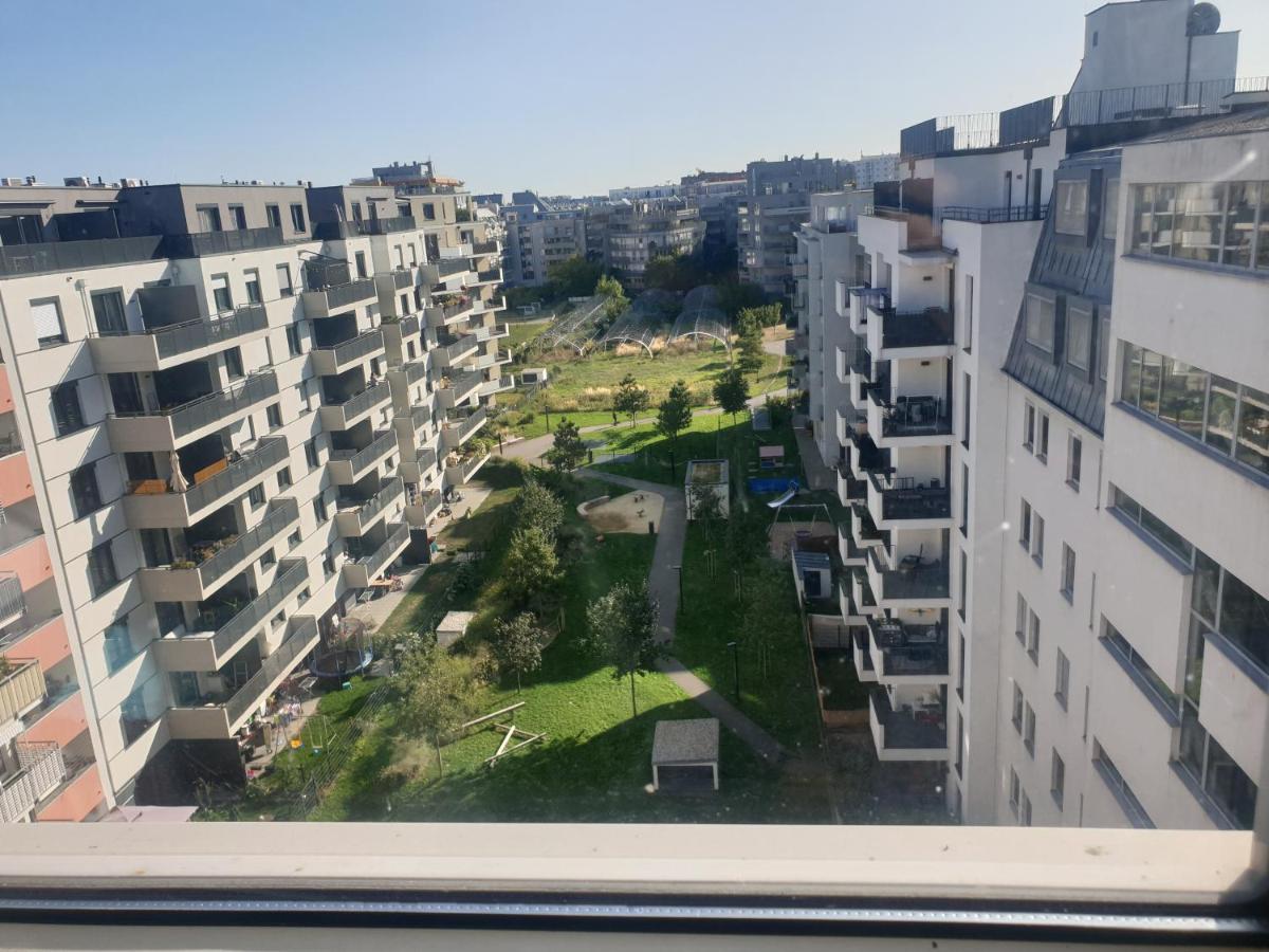 Cozy Bright Penthouse Close To U1 And U6 Metros Vienna