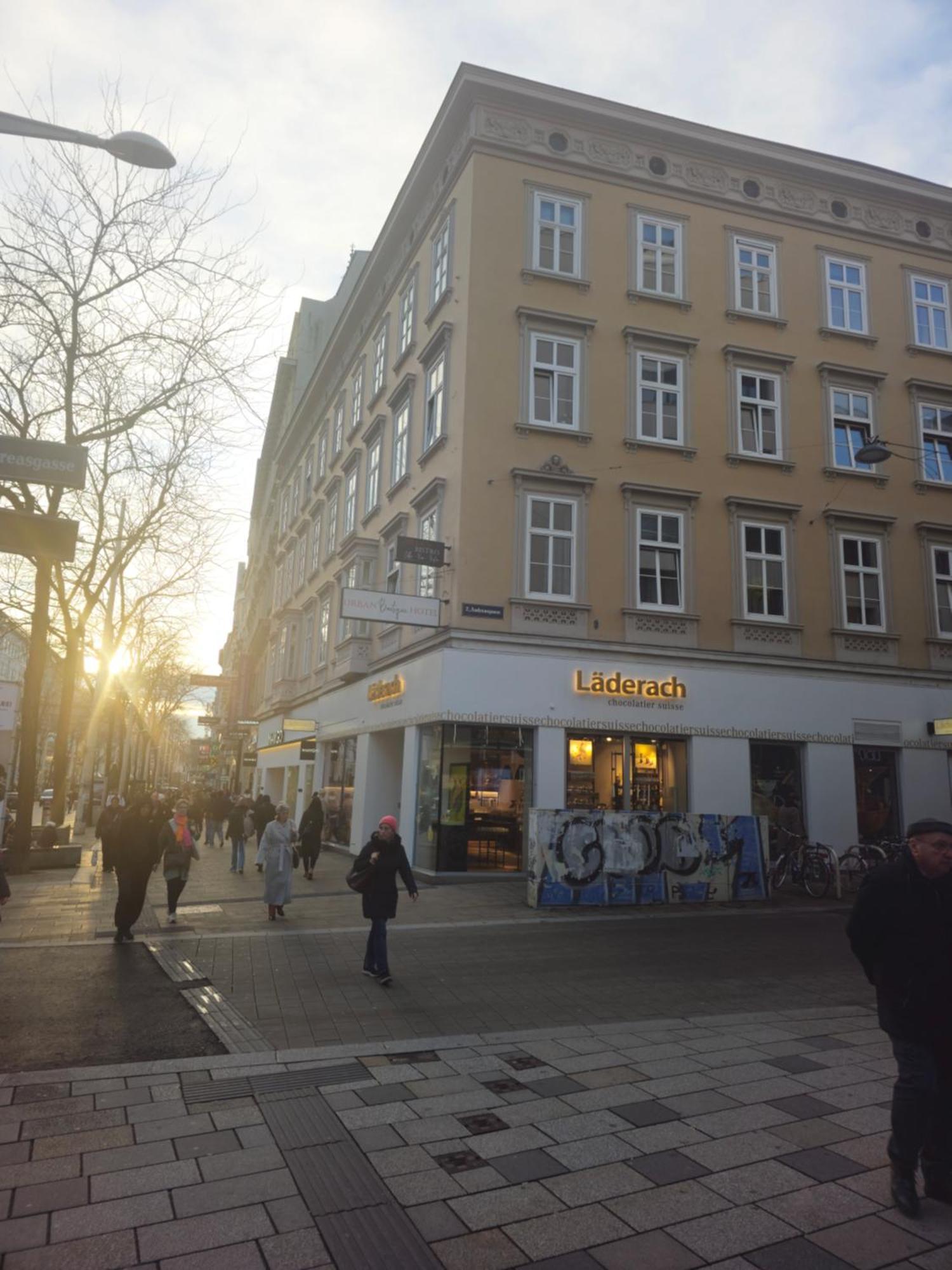 Urban Boutique Hotel 2*