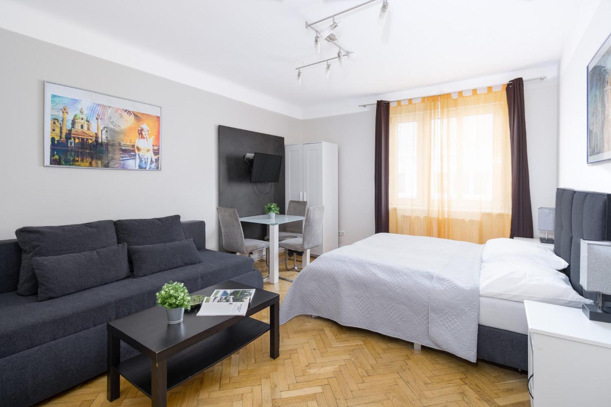 Kroellgasse I Contactless Check-in