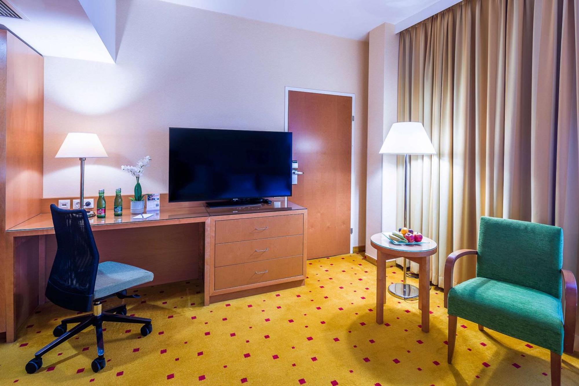 Hotel Courtyard By Marriott Schoenbrunn