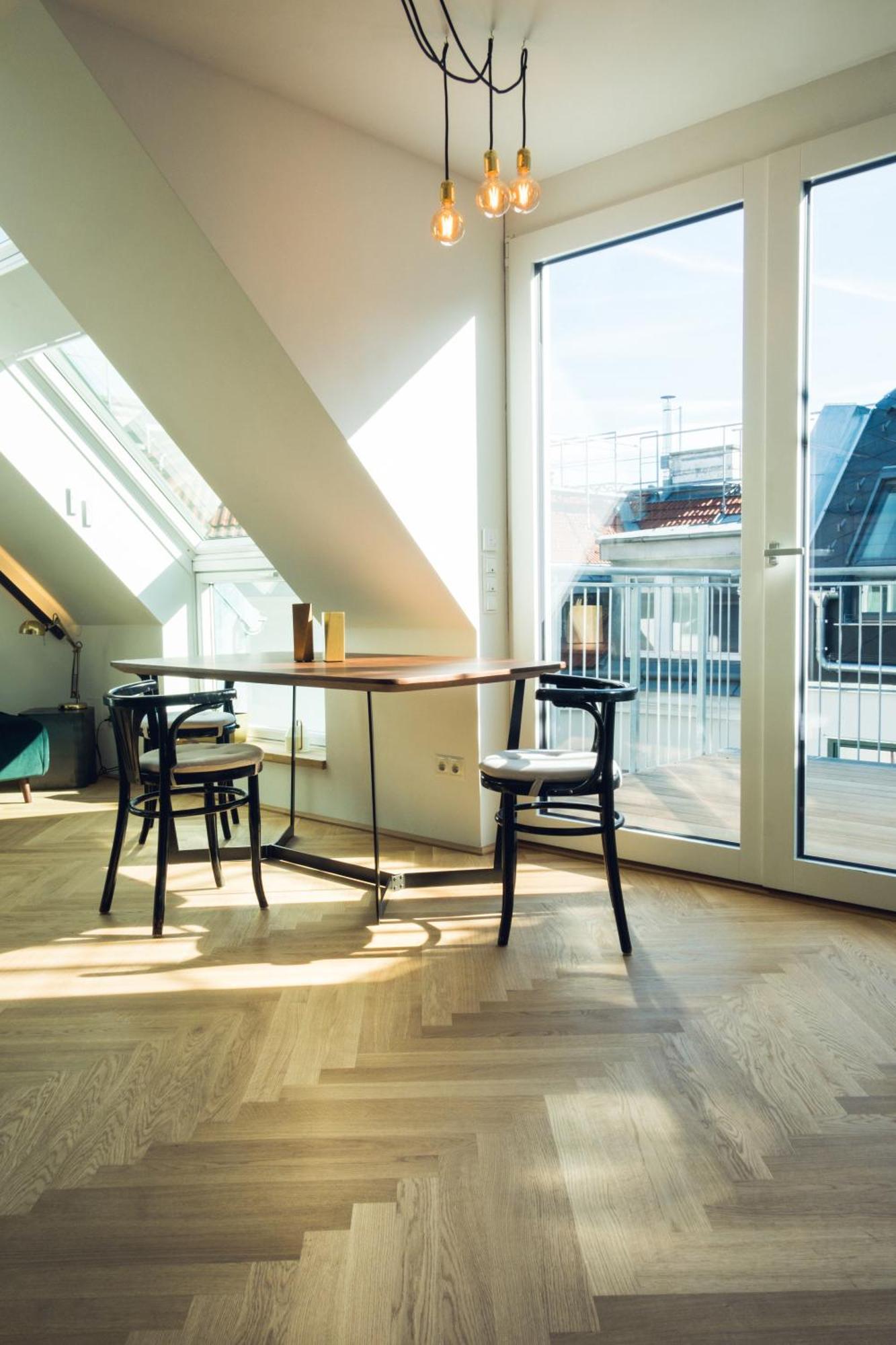Blackriver Loft Mit Gratis Parkplatz Nahe Schoenbrunn Und U6 Apartment *