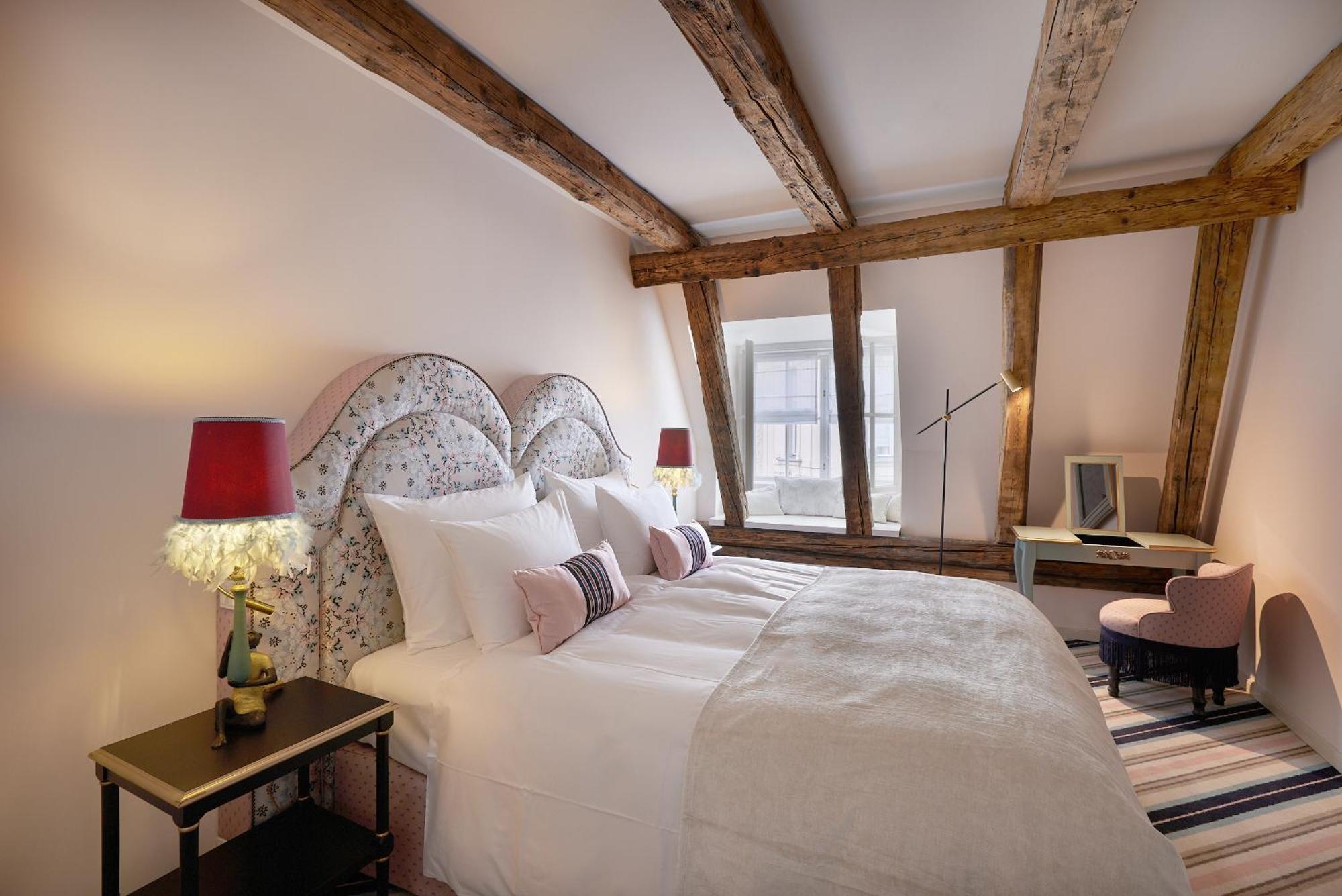 The Leo Grand Hotel 5*