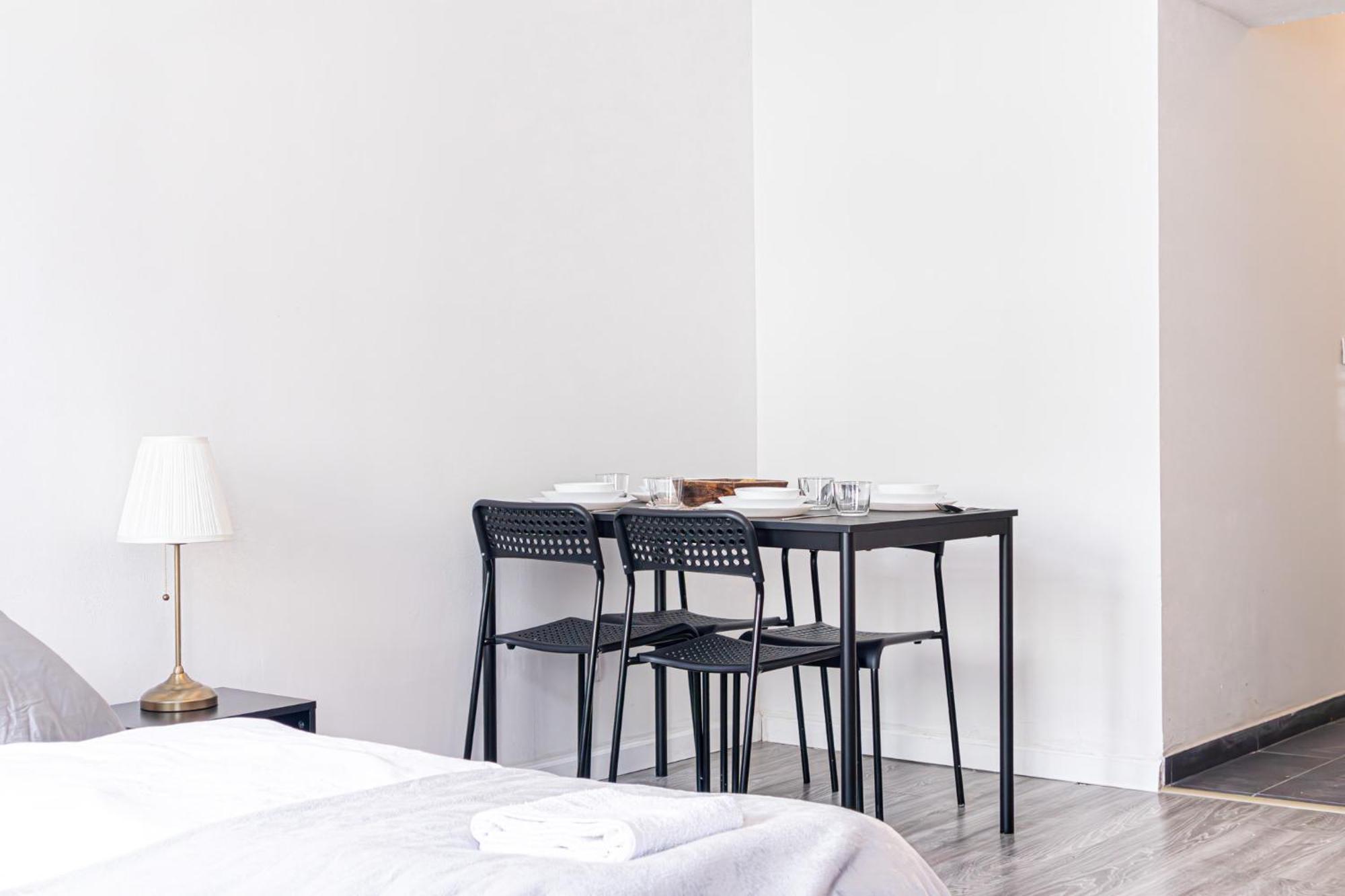 Charming 1br Apt- Near U6 Station Am Schoepfwerk Vienna