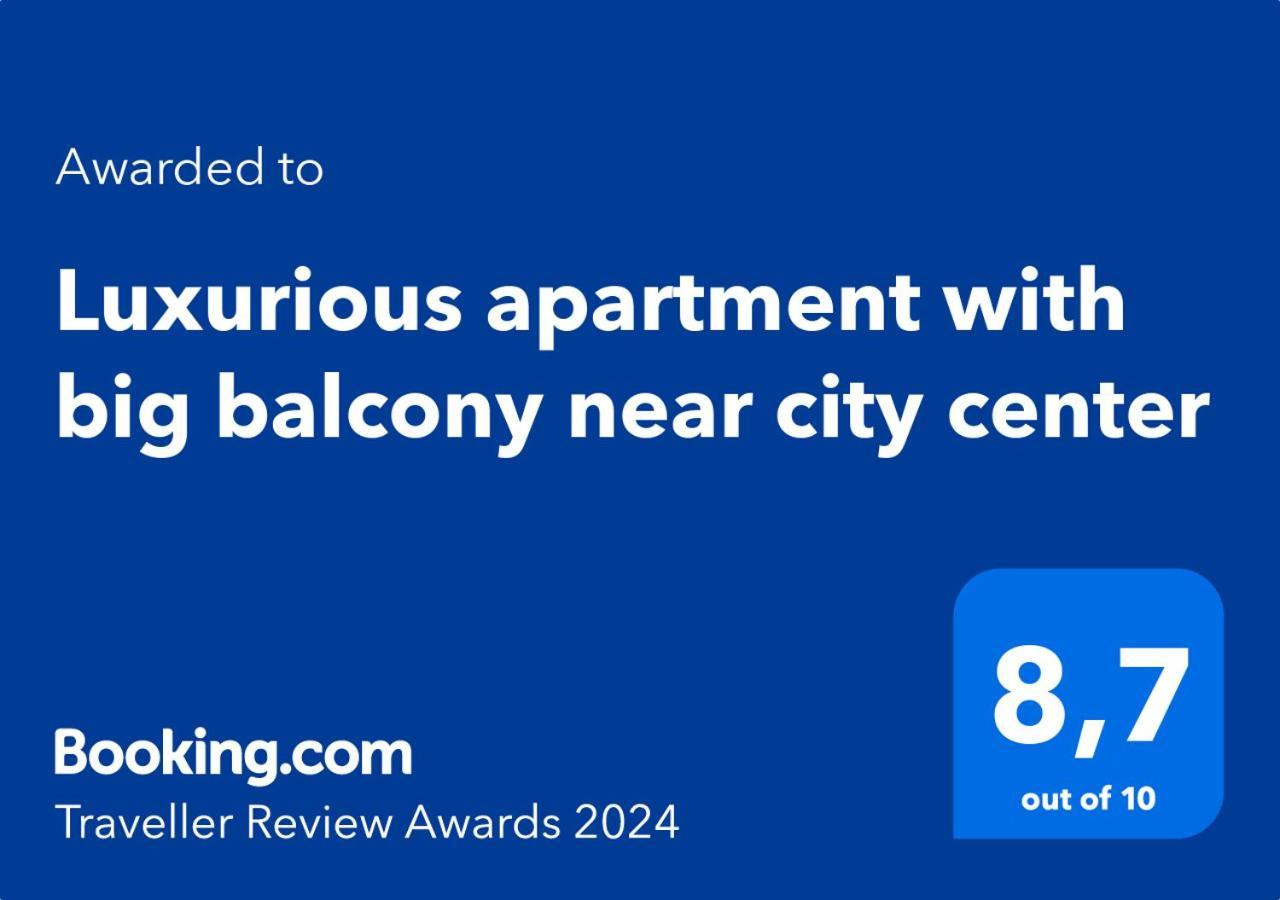 Apartment Luxurious With Big Balcony Near Center *