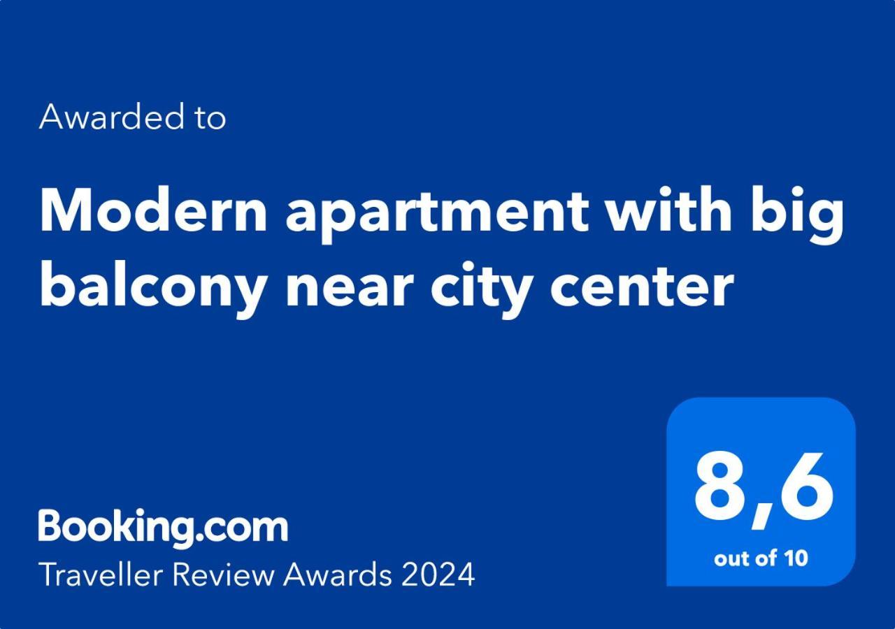 Apartment Modern With Big Balcony Near City Center