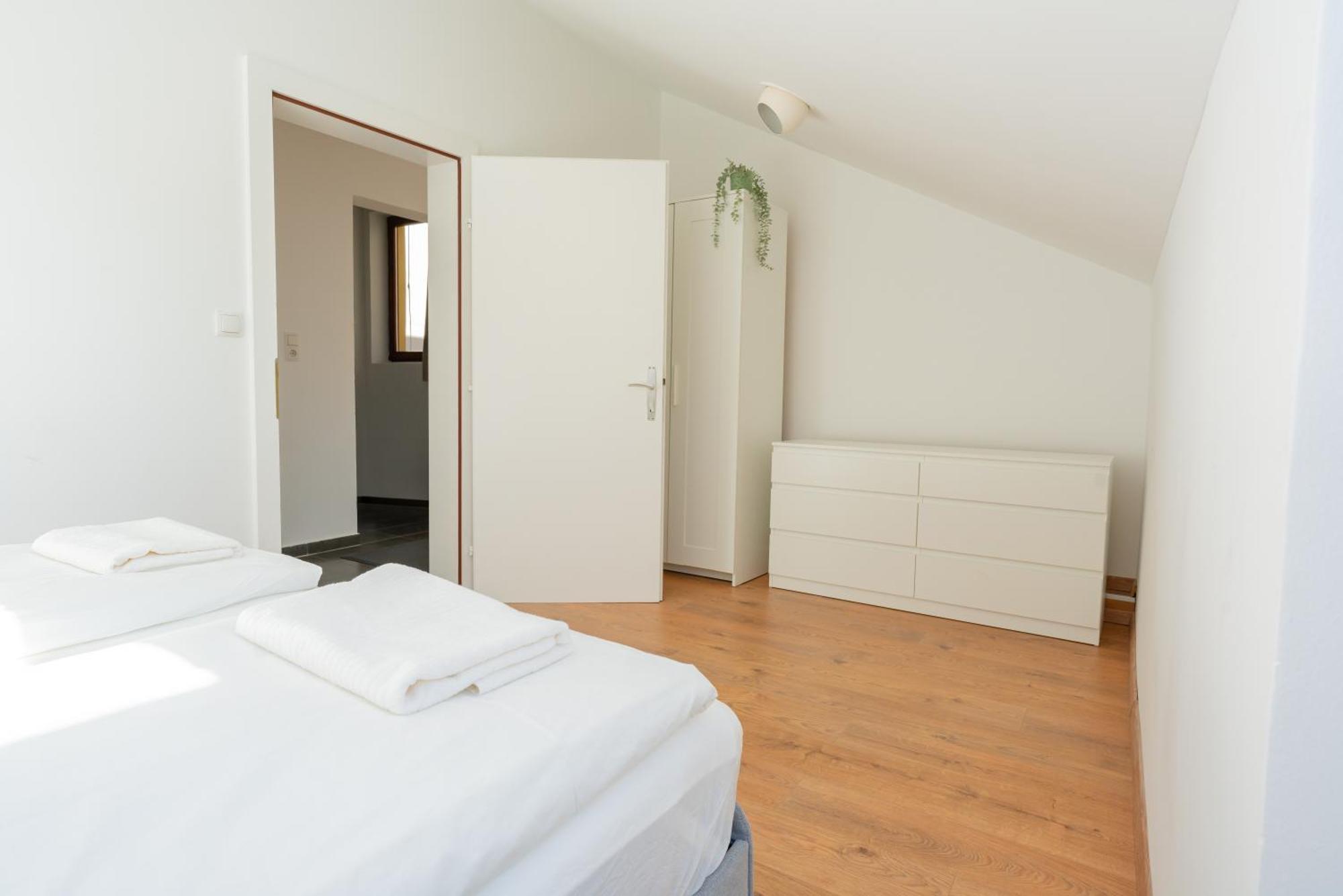 Luxury Penthouse - Augarten Apartment