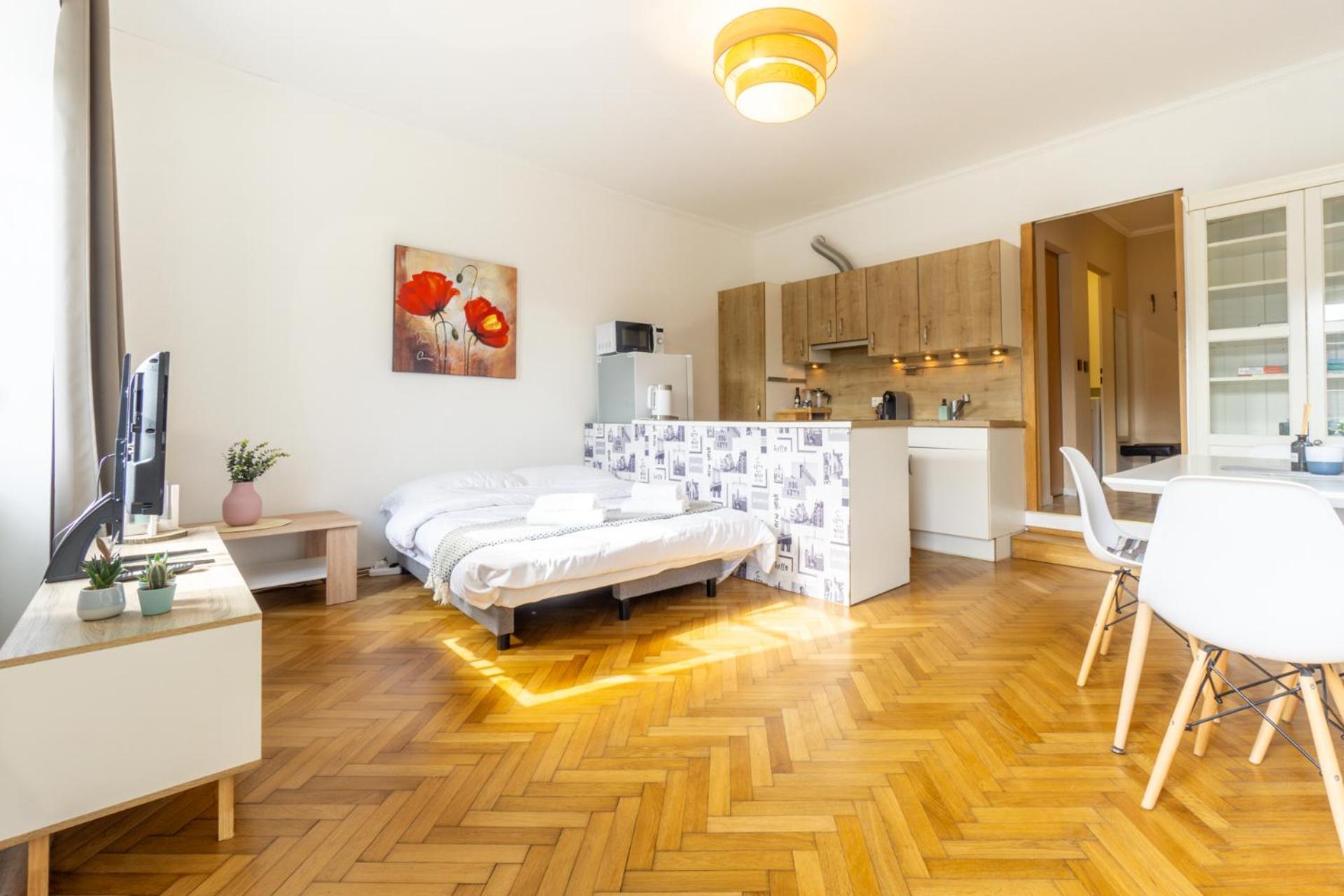 Next To Stadion, Near To Lainzer Tiergarten Wien