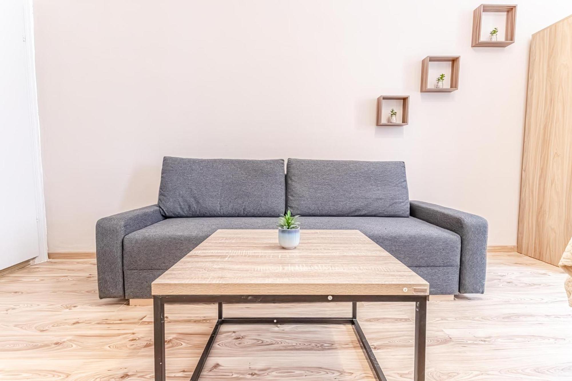 Comfortable 1 Bedroom In Prime Location Wien