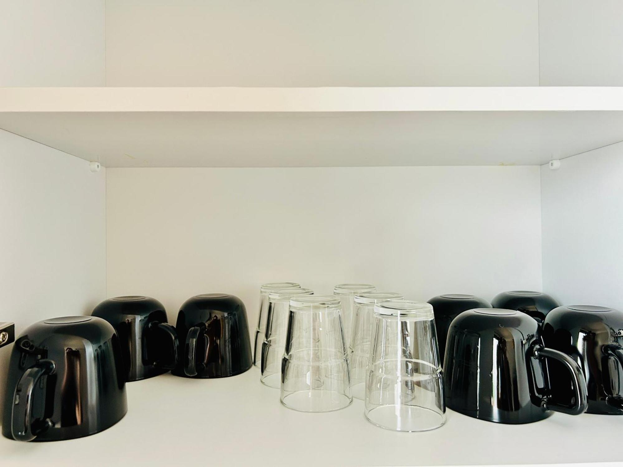 Apartamento Modern With Balcony & Free Parking - Nearby Metro *