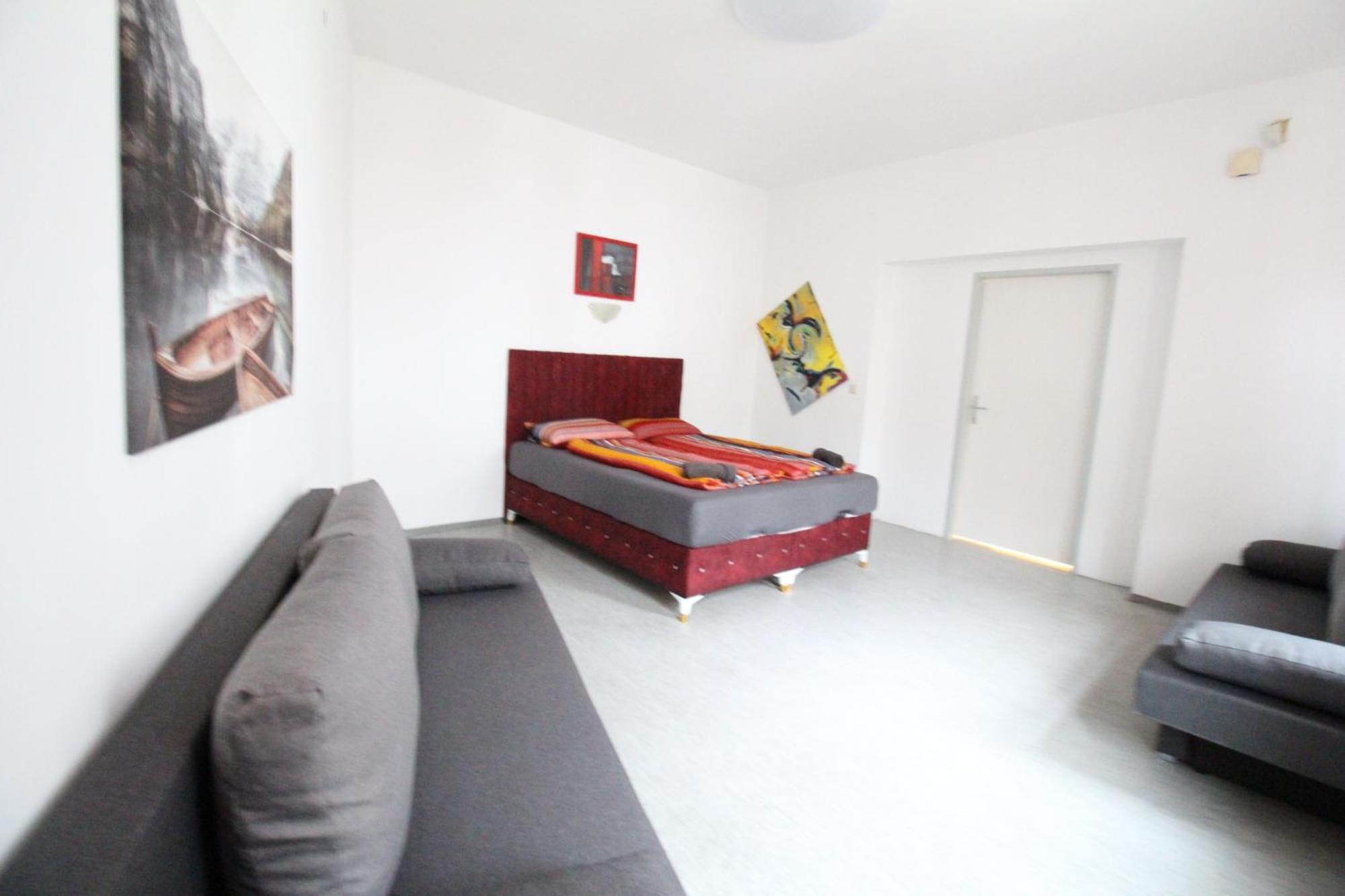 Zx Quad In Meidling Homestay Vienna