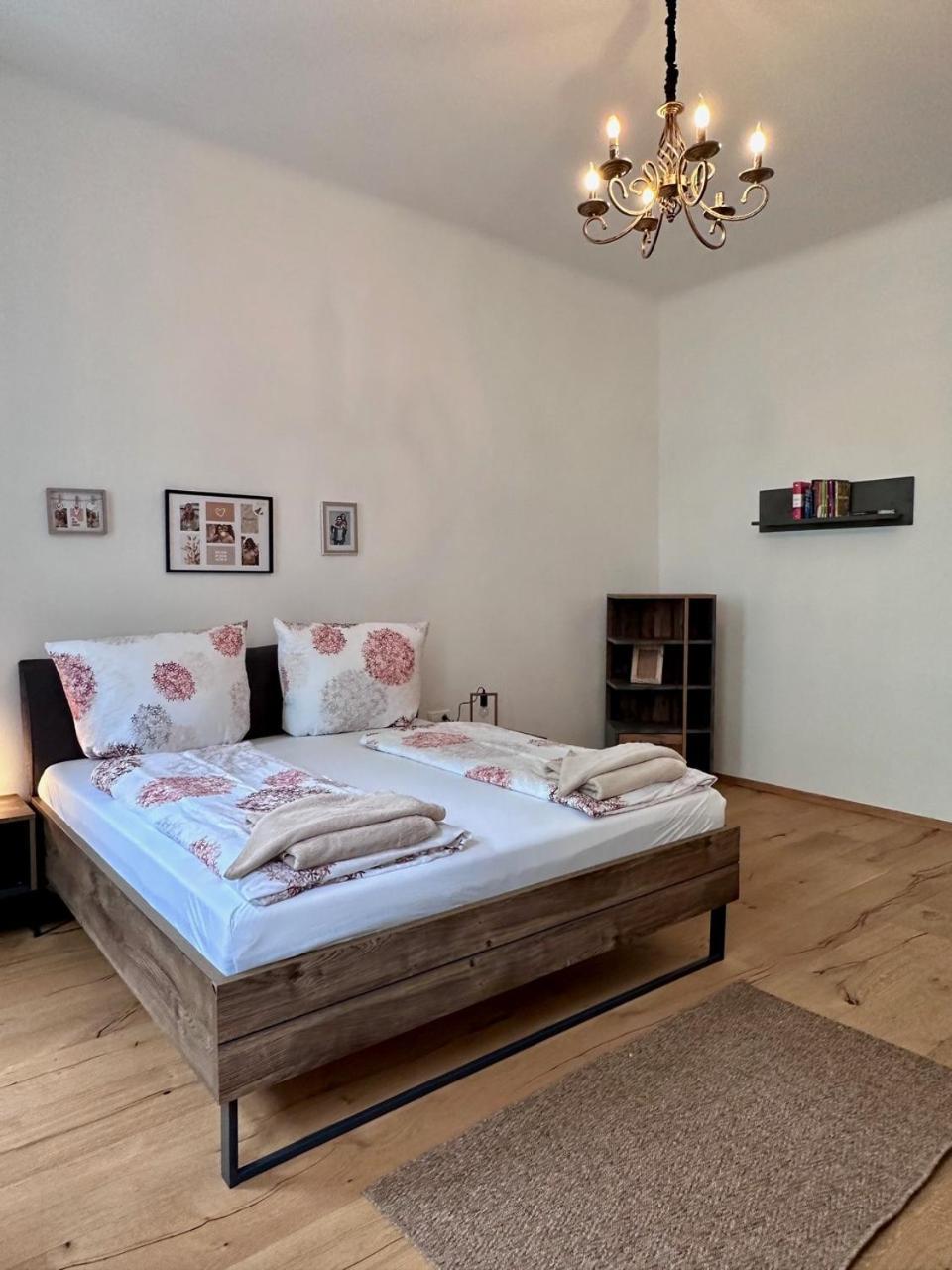 Donau Dreams Modernes Hideaway L Hg9