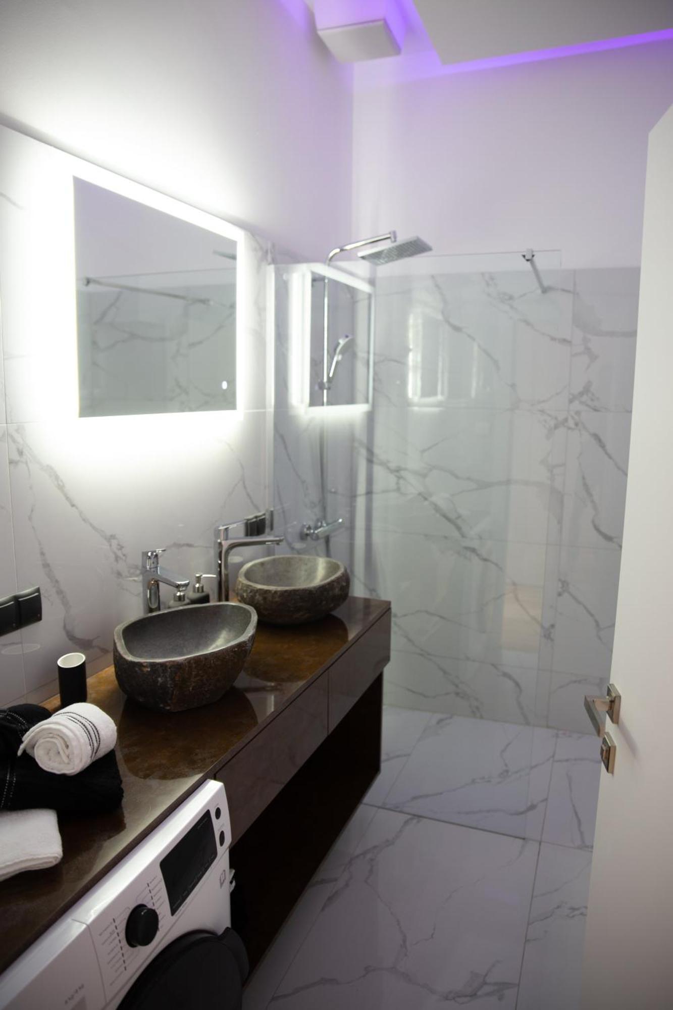 Apartment Am-residence No 12