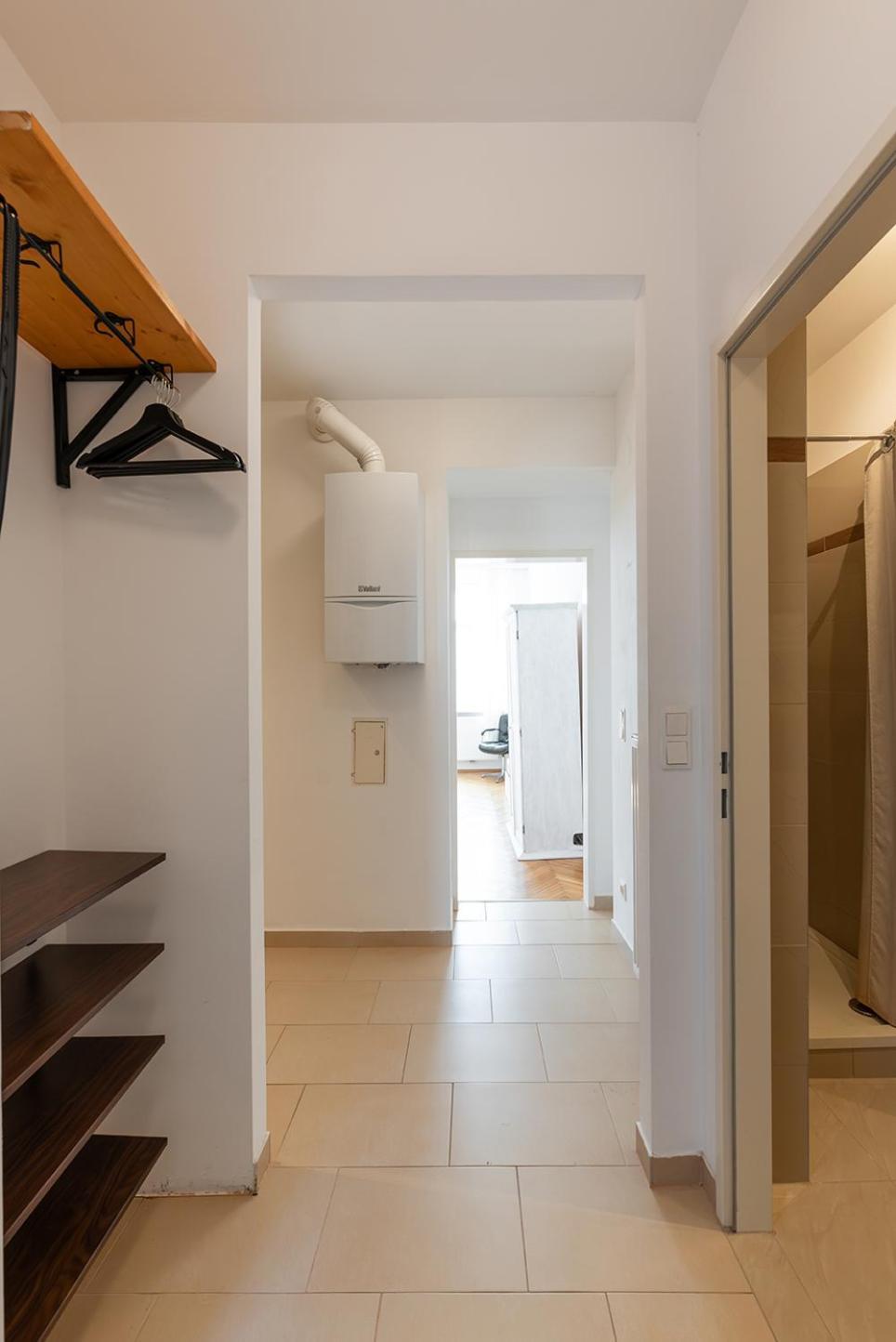Zentral Und Ruhig Bei Schoenbrunn Apartment *