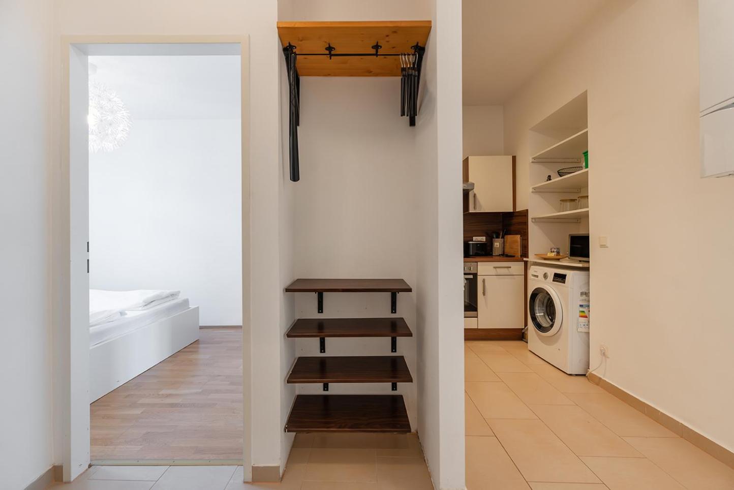 Apartment Zentral Und Ruhig Bei Schoenbrunn *