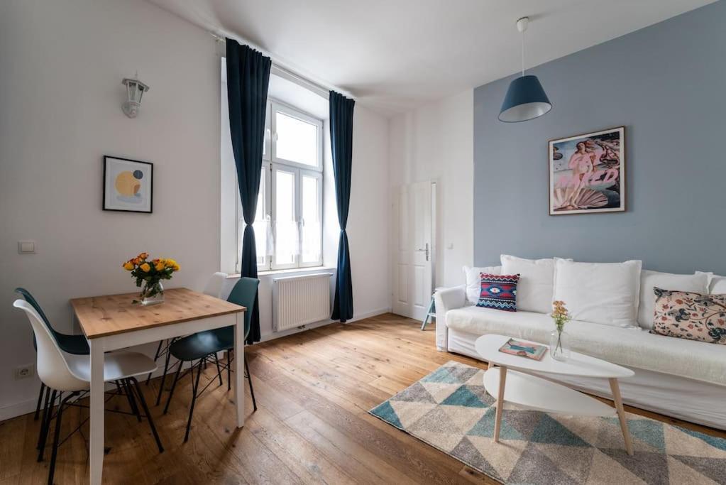 Apartment Chic Near Metro & Center By Hm Vienna
