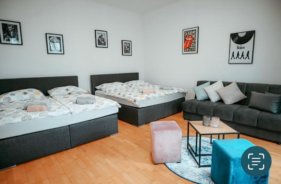 Raimond 27 Apartment *