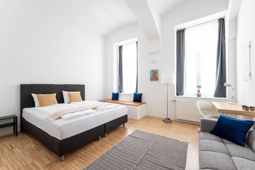 Apartment Family 2br Oasis Steps From By Hm Vienna