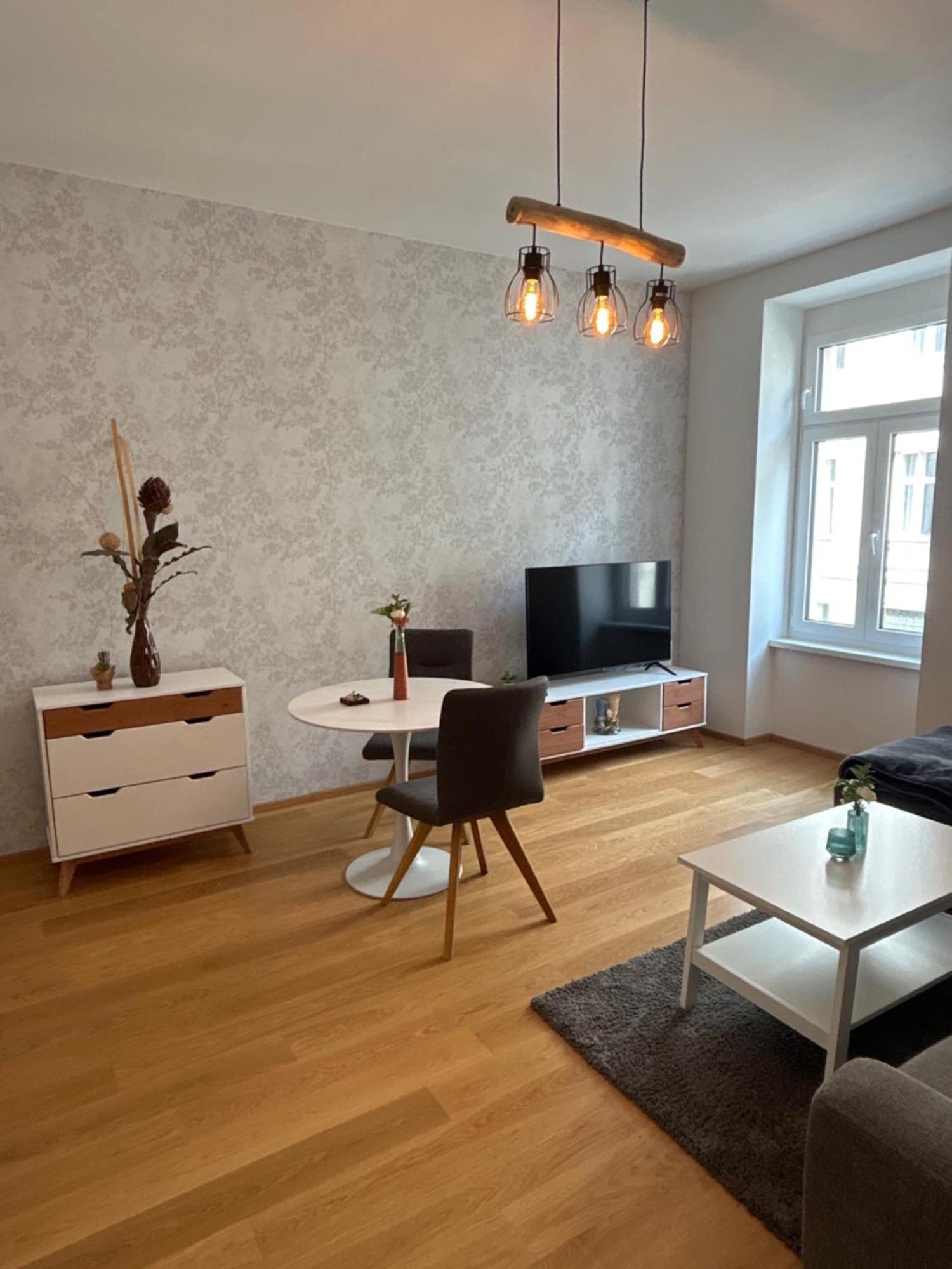 Central 10 * Vienna