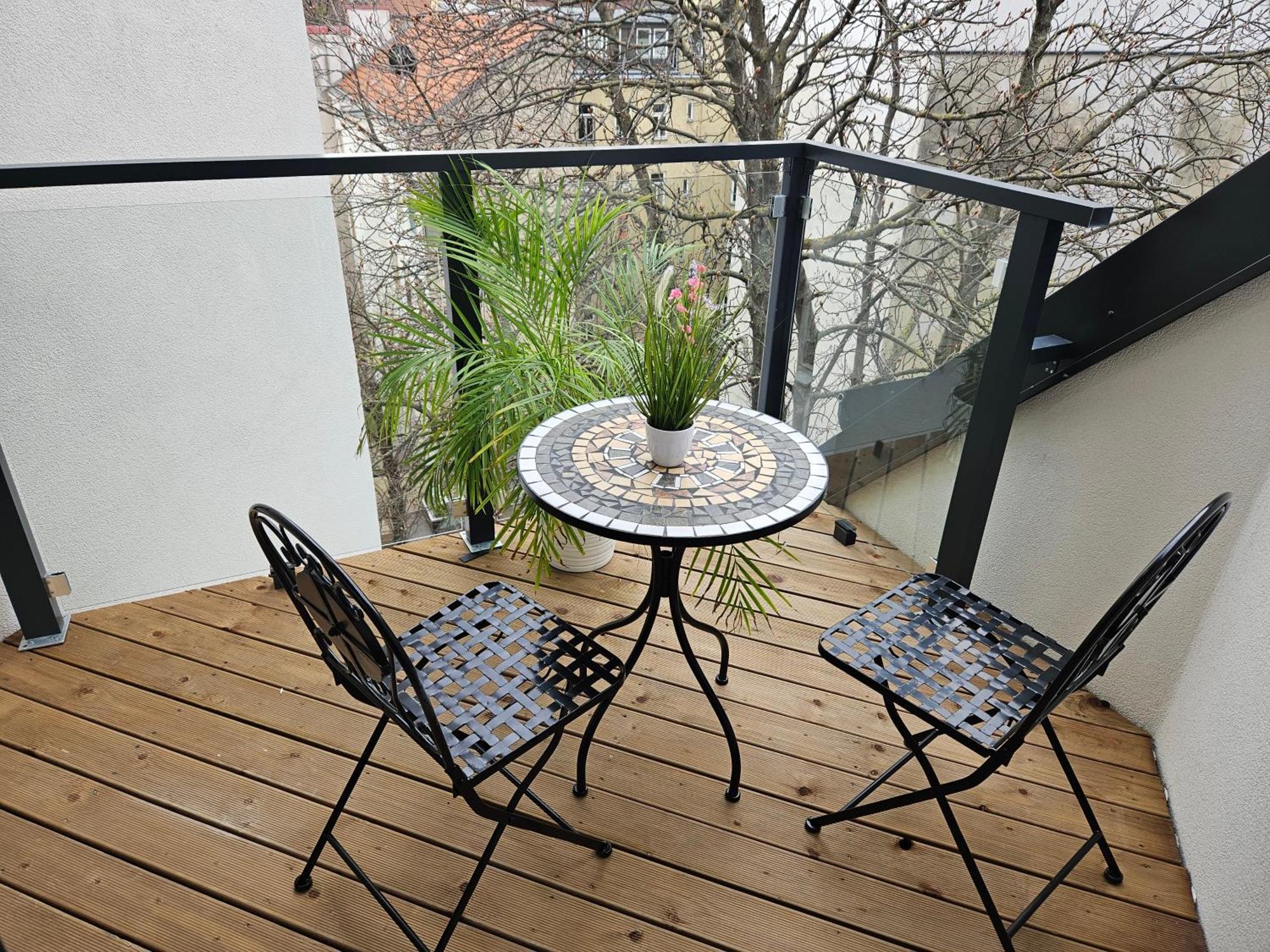 Apartment Rooftop 'chestnut Tree' 23