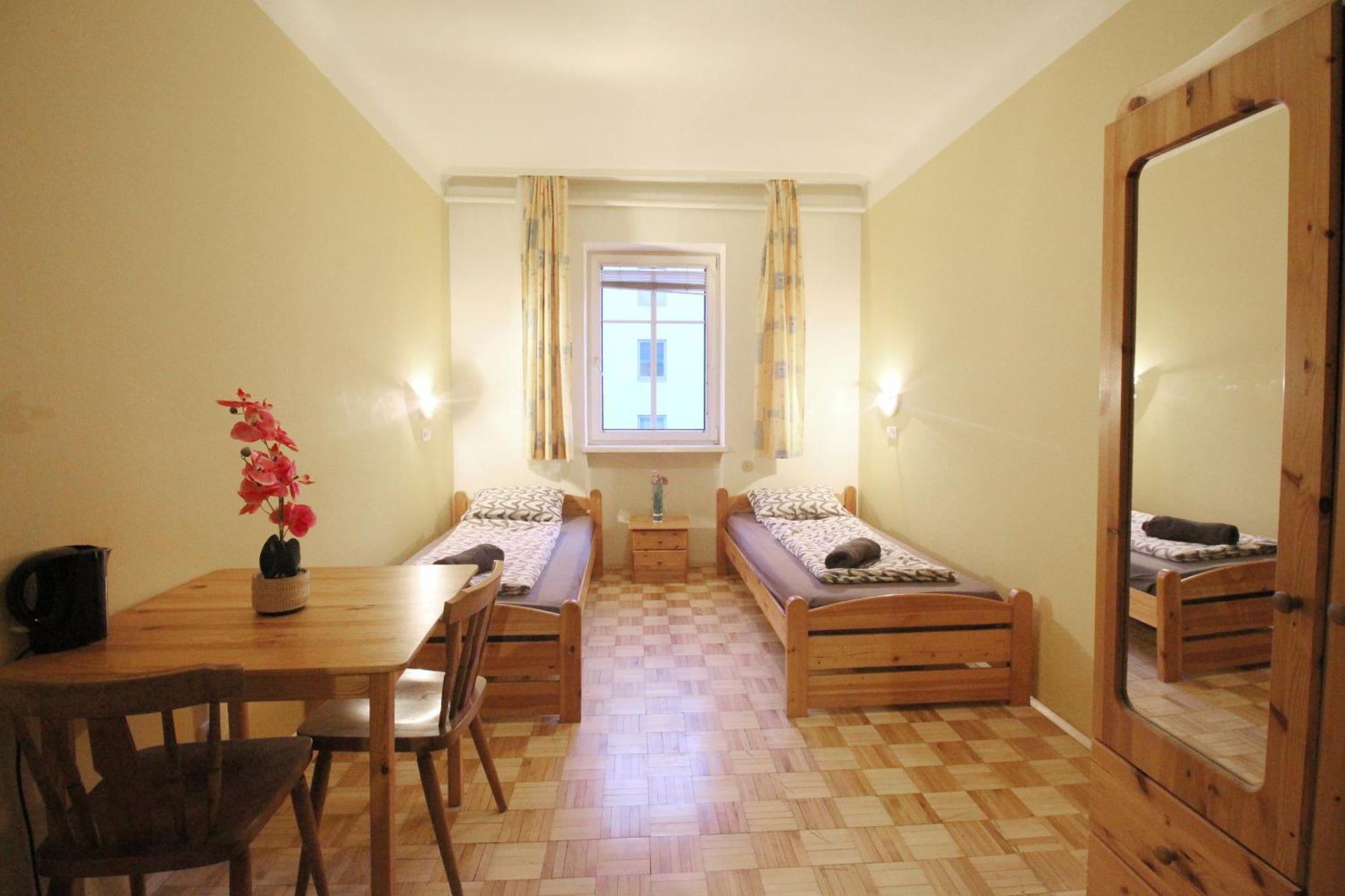 Double In Hutteldorfer Strasse Area