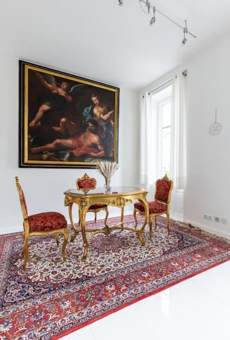 Apartment Luxurioes Wohnen Mit Anbindung Ans Zentrum 20 Minuten *