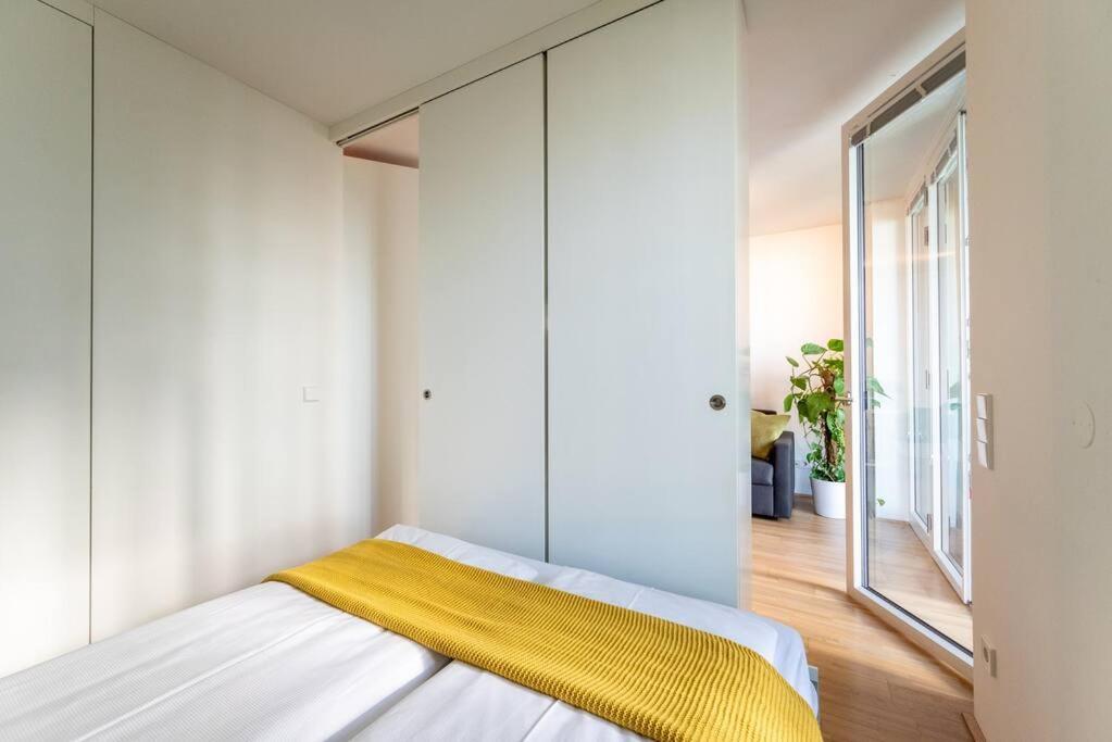Hm • New Studio By Wu & Messe *