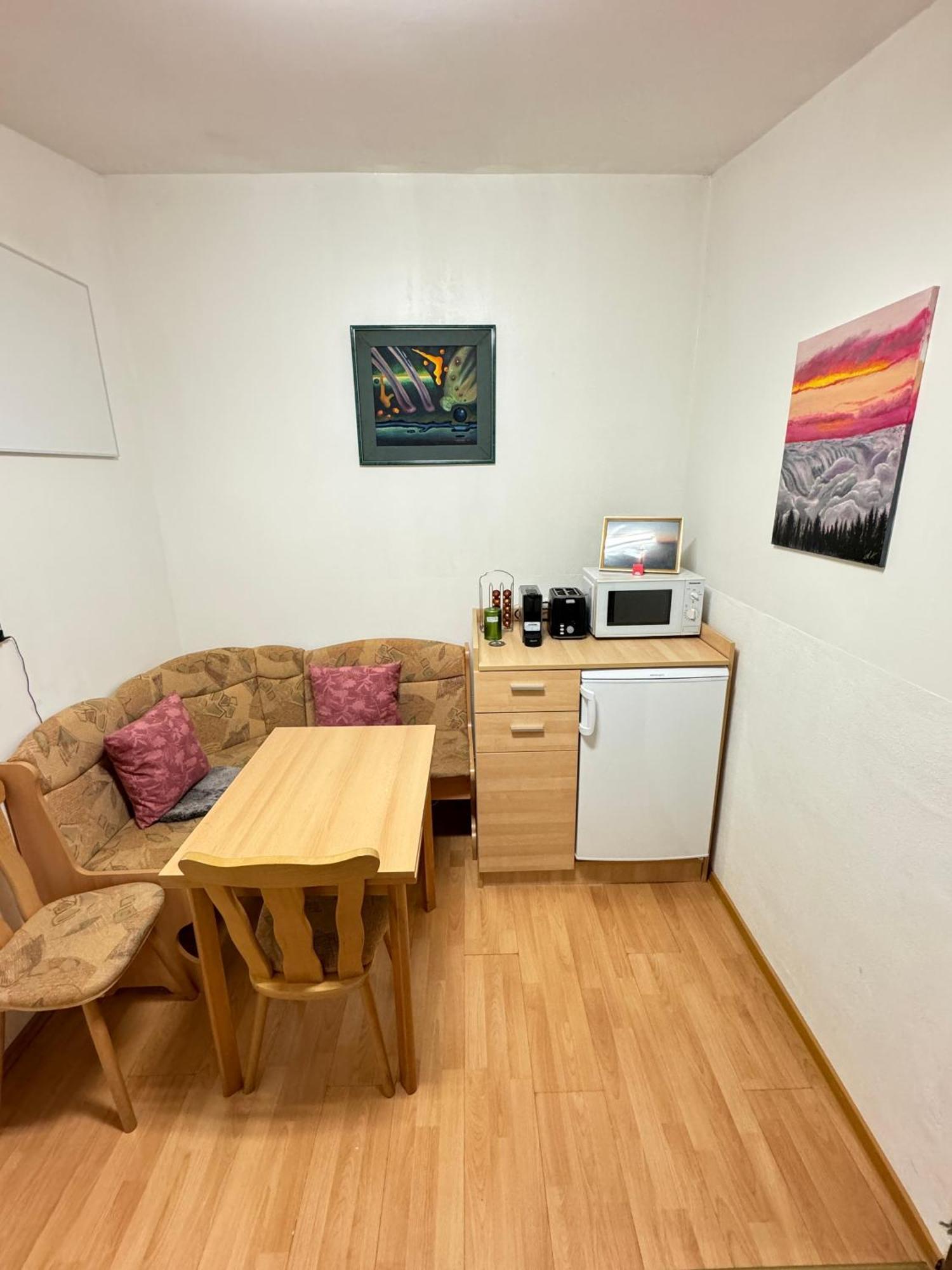 Apartment Small-comfy In Donaustadt Garden - Not Shared!
