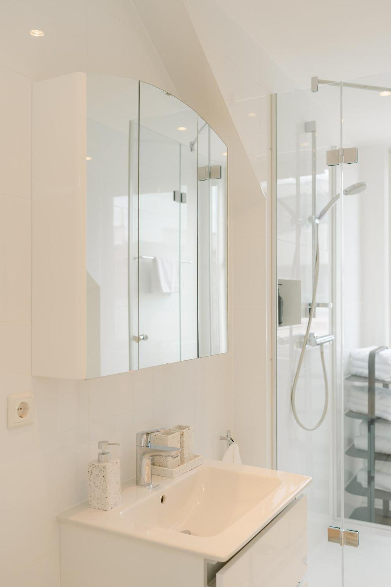 Comfy For 4-6, 5 Min To Center, Metro & Free Parking Wien
