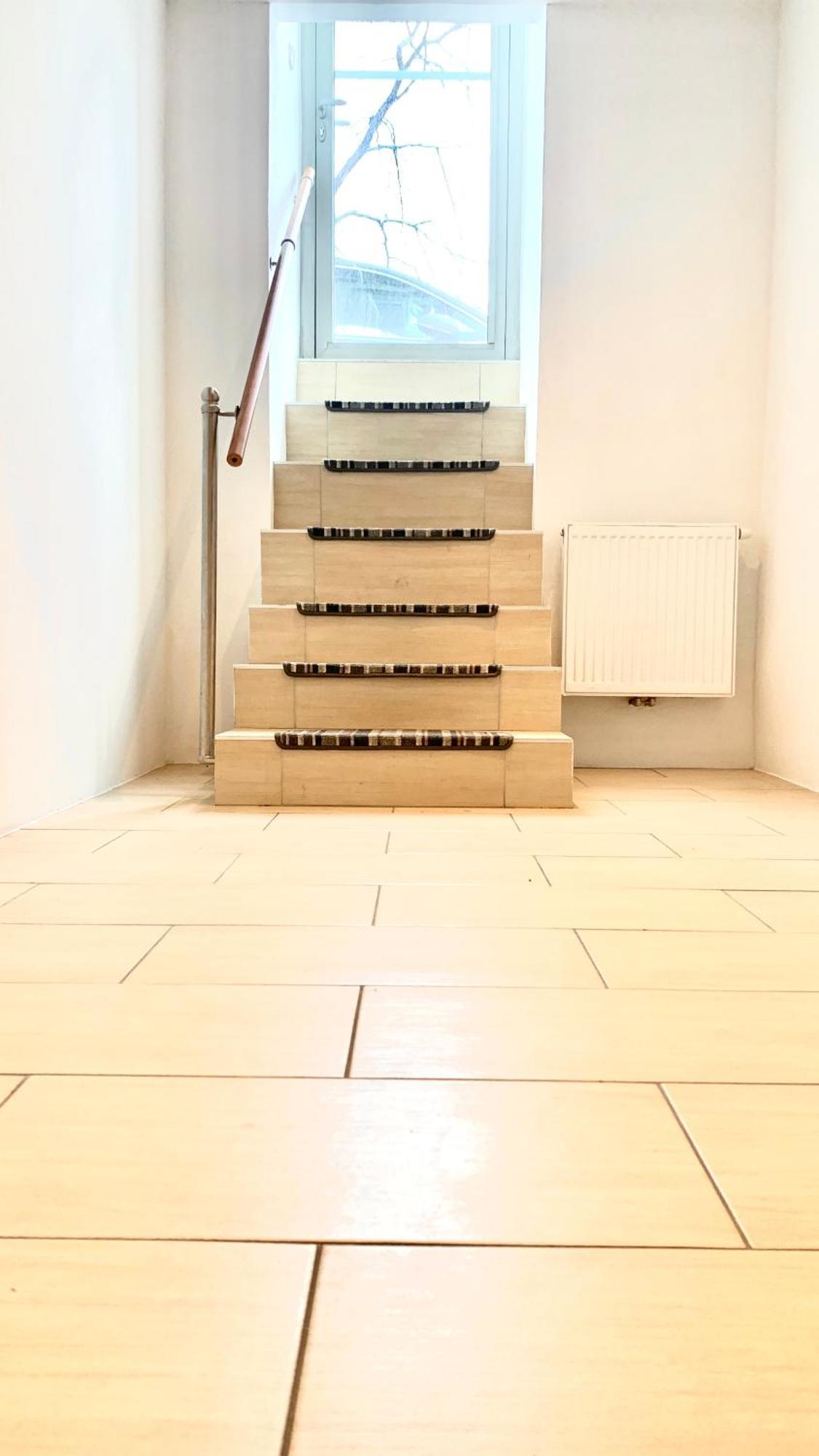 Centrally Located Included Netflix Apartment