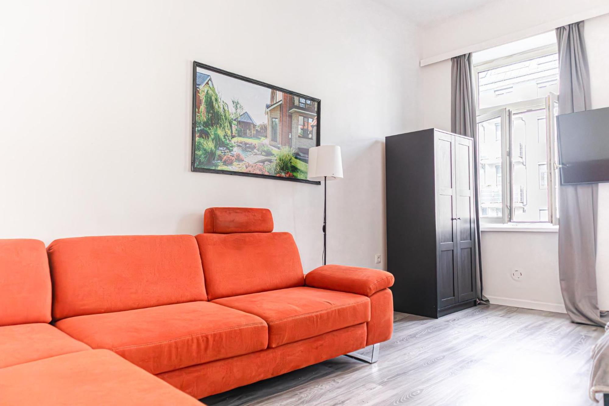 Charming 1br Apt- Near U6 Station Am Schoepfwerk Apartment