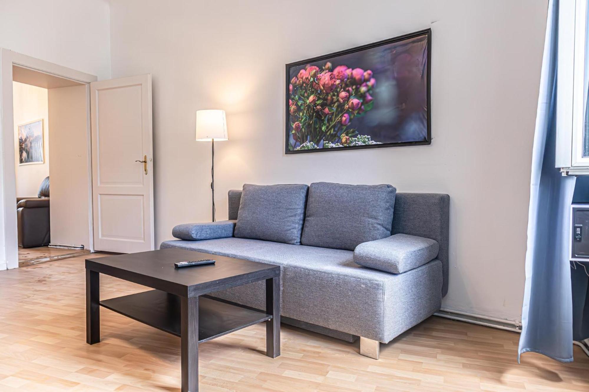 Pleasant 2br Apt- Near Train Station Hetzendorf *