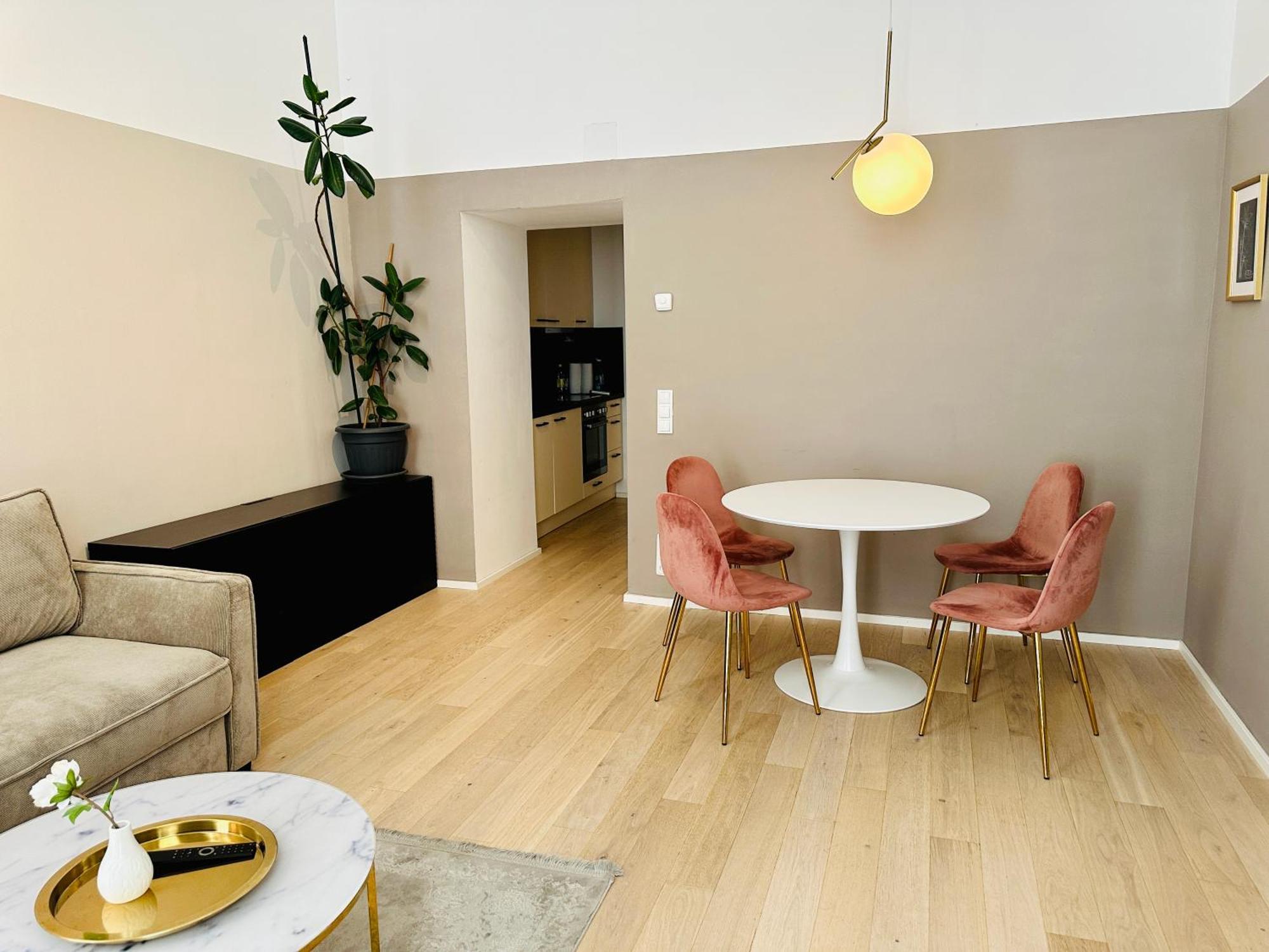 Apartment Book-a-room Panda-apartments