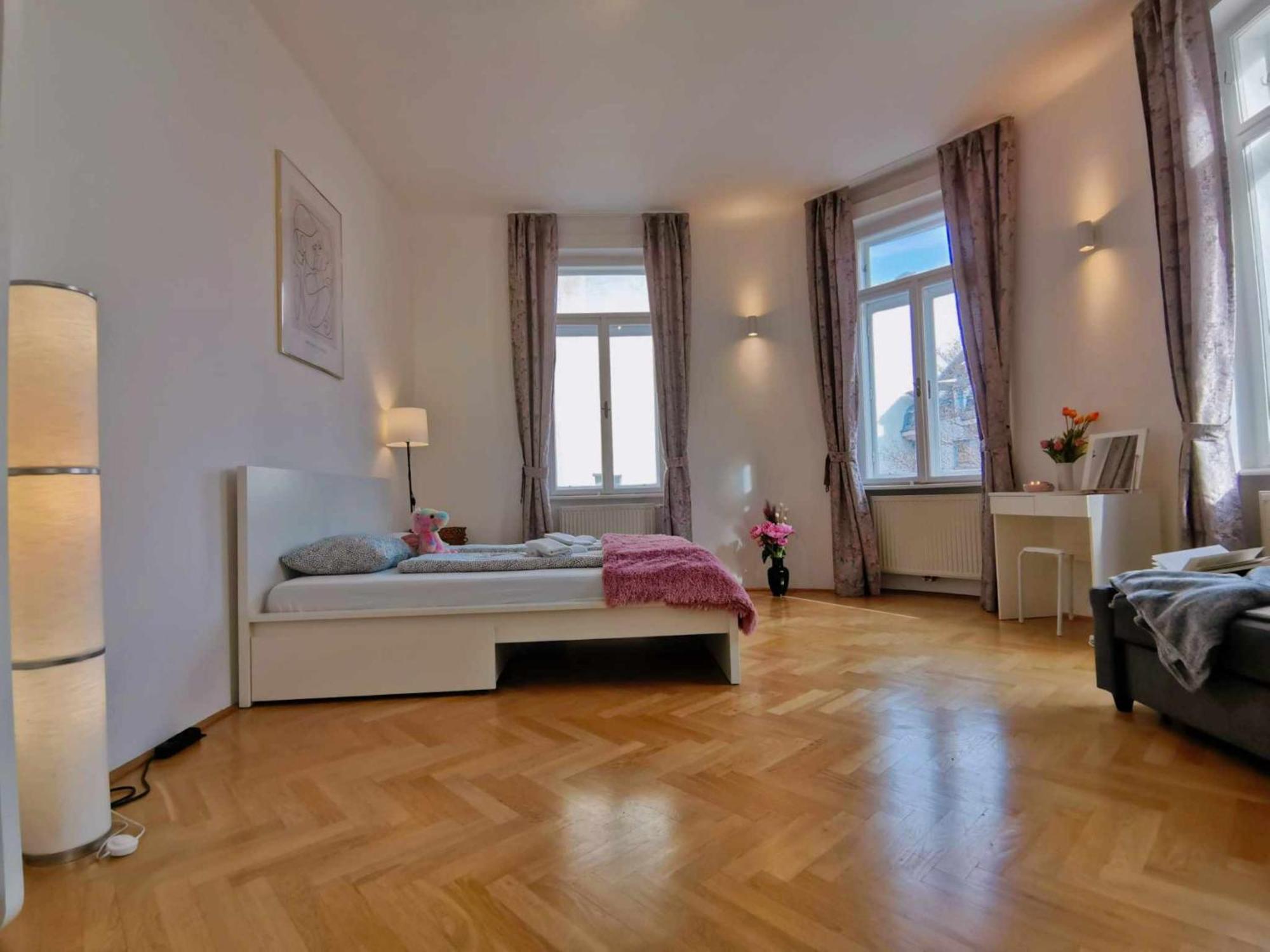 Appartamento And Round 3 Minutes To Shopping Center And Schoenbrunn Palace Vienna