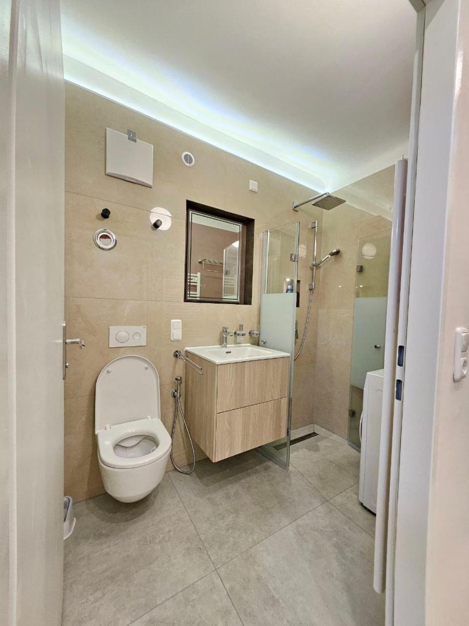 Apartment Danube *