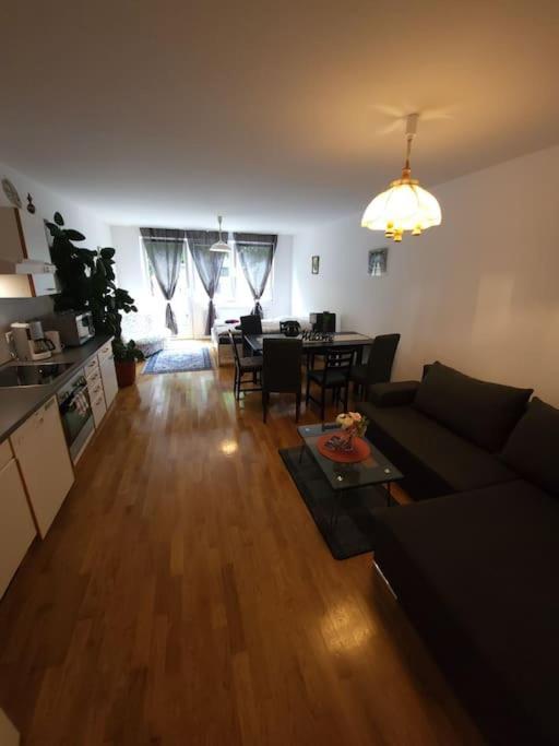 Sweet Apartment *