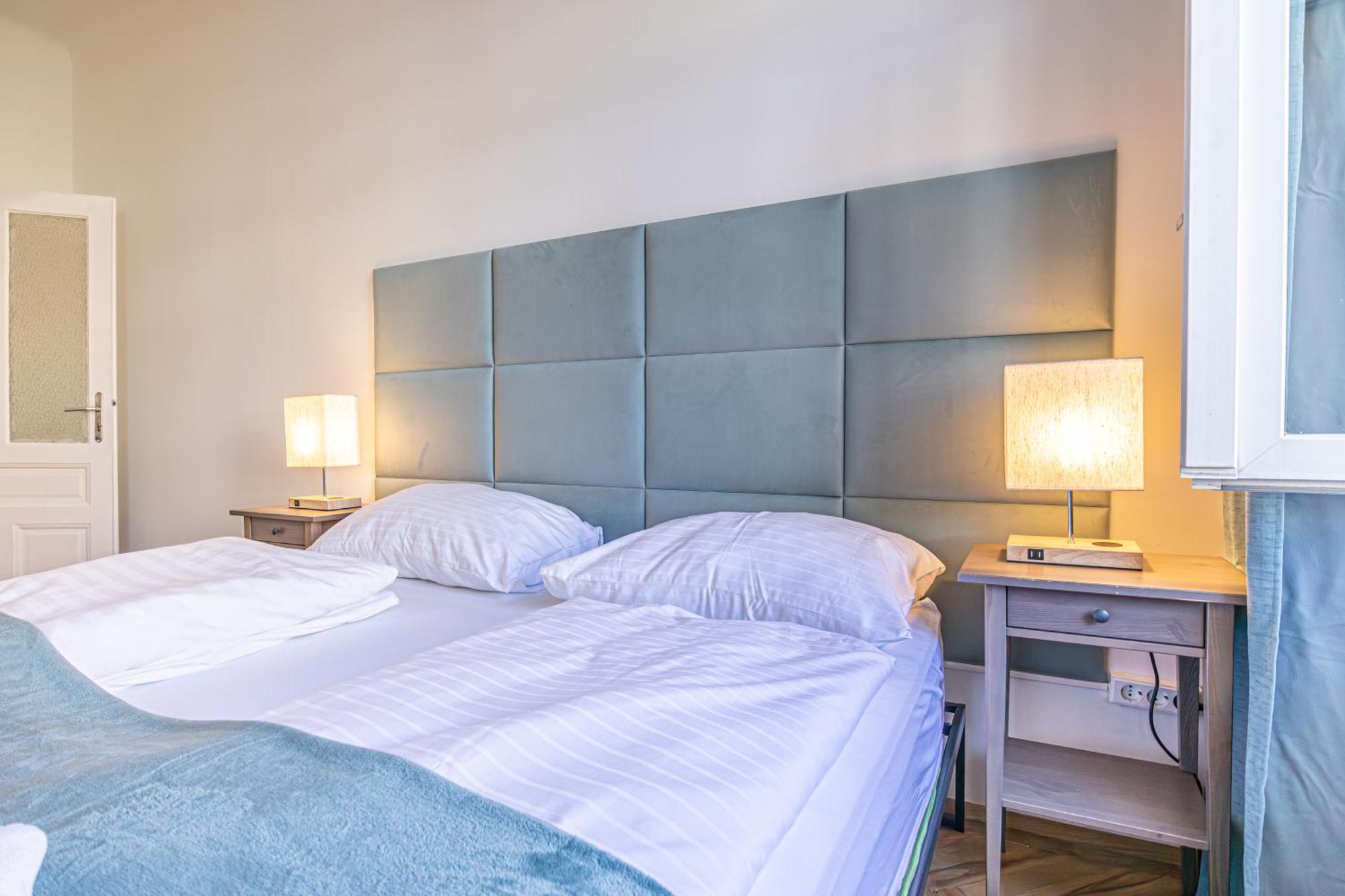 Chic: Spacious 2 Bedroom Hideaway With Local Flair * Vienna