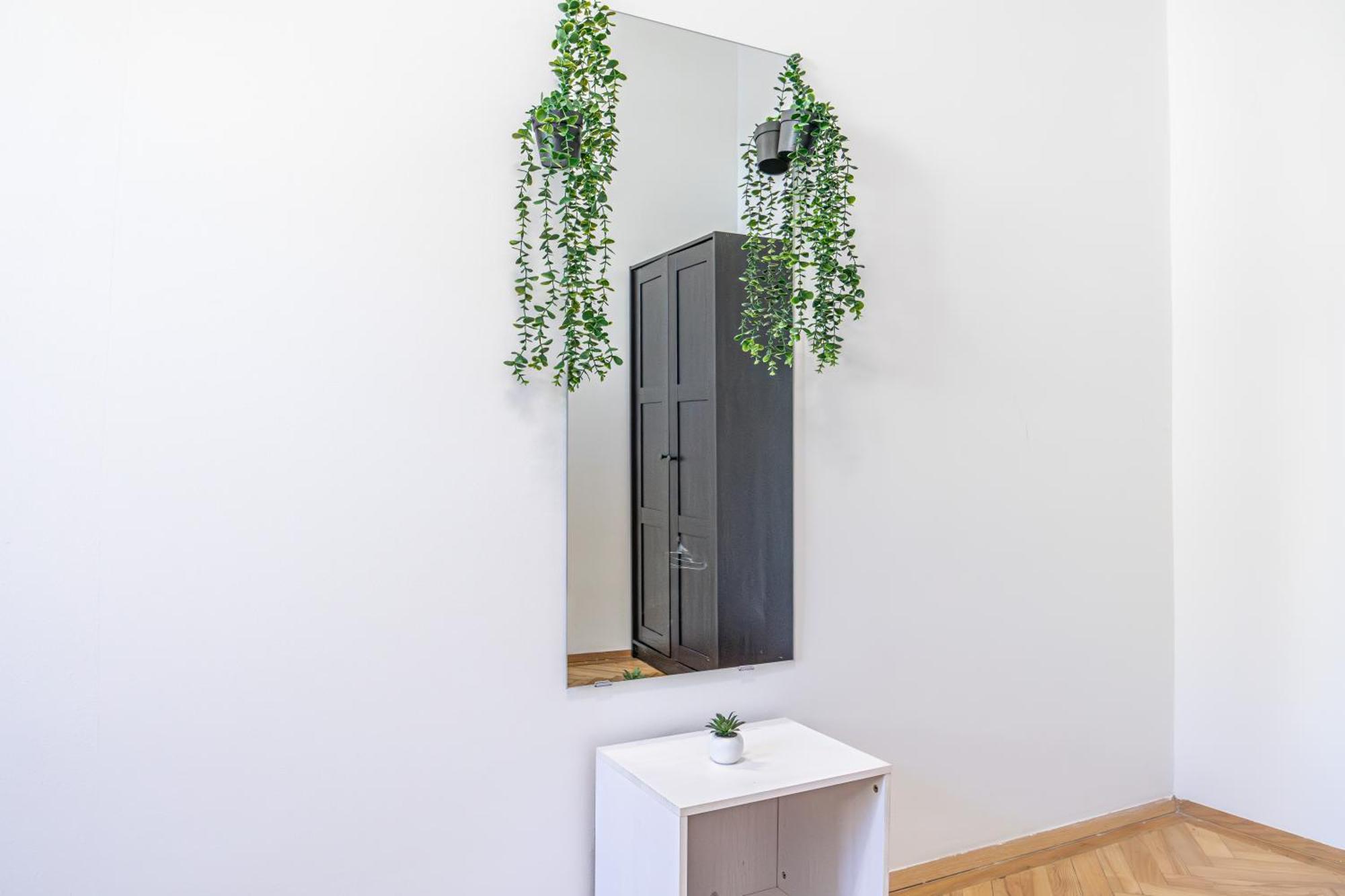 Chic: Spacious 2 Bedroom Hideaway With Local Flair Apartment Vienna