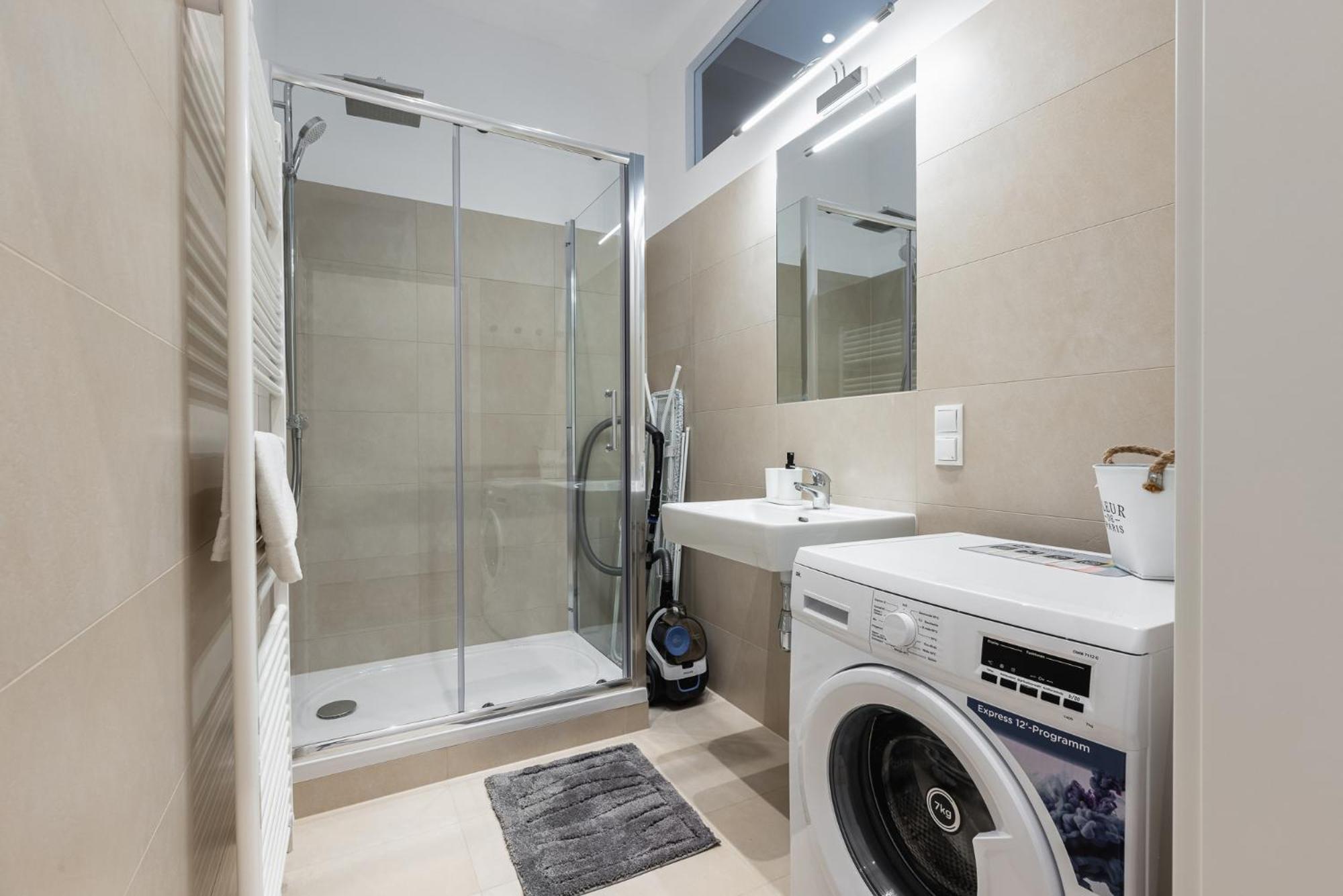 Cosy Brand-new In A Calm Discrict Of Apartment