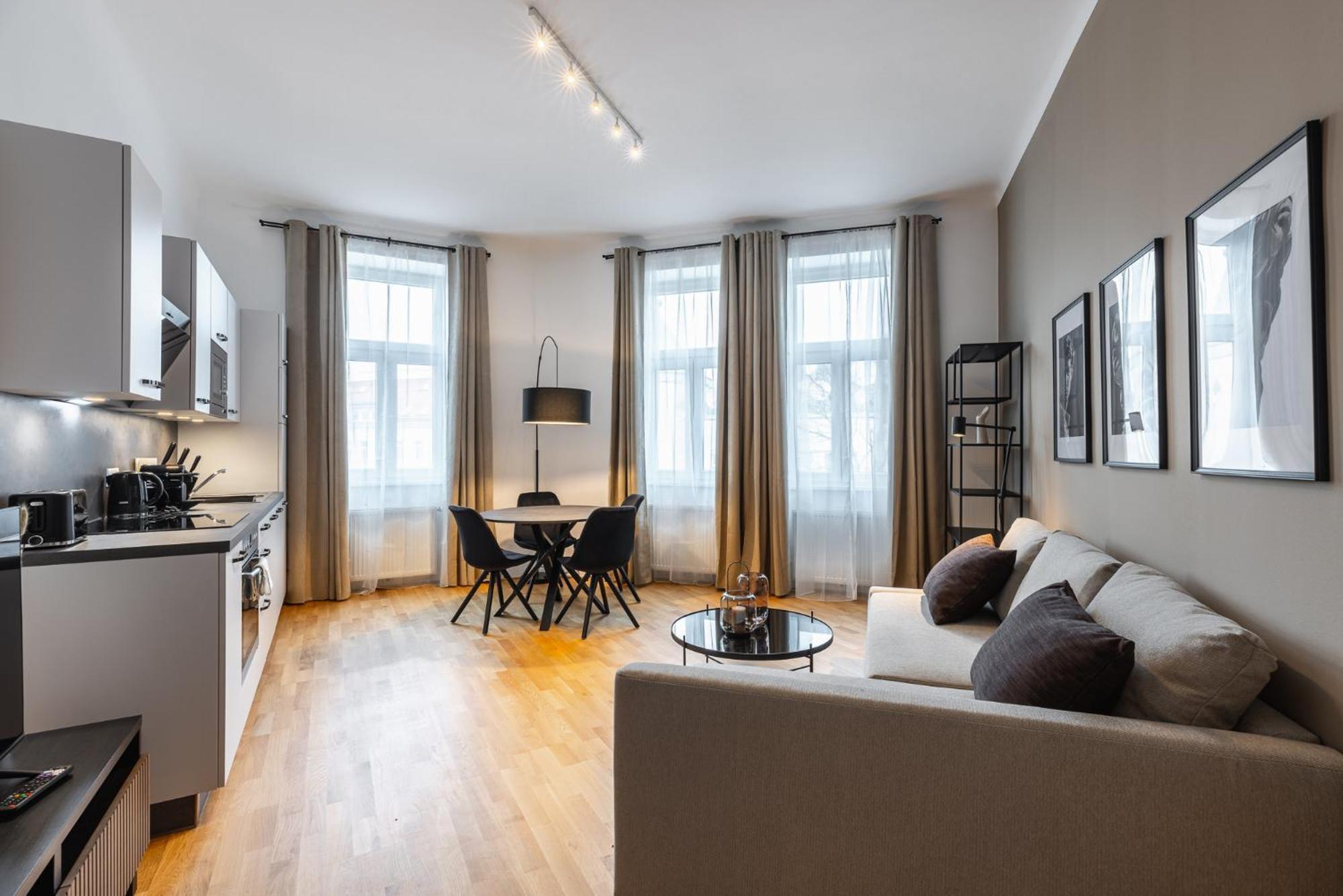 Cosy Brand-new In A Calm Discrict Of Apartment *