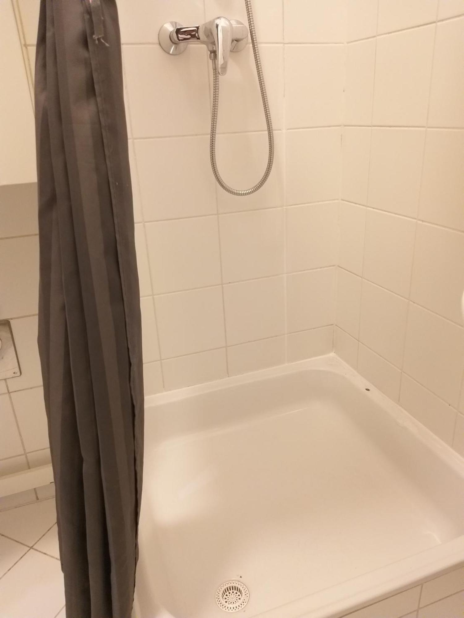 Beautiful 1br Comfortable Design - Located Apartment